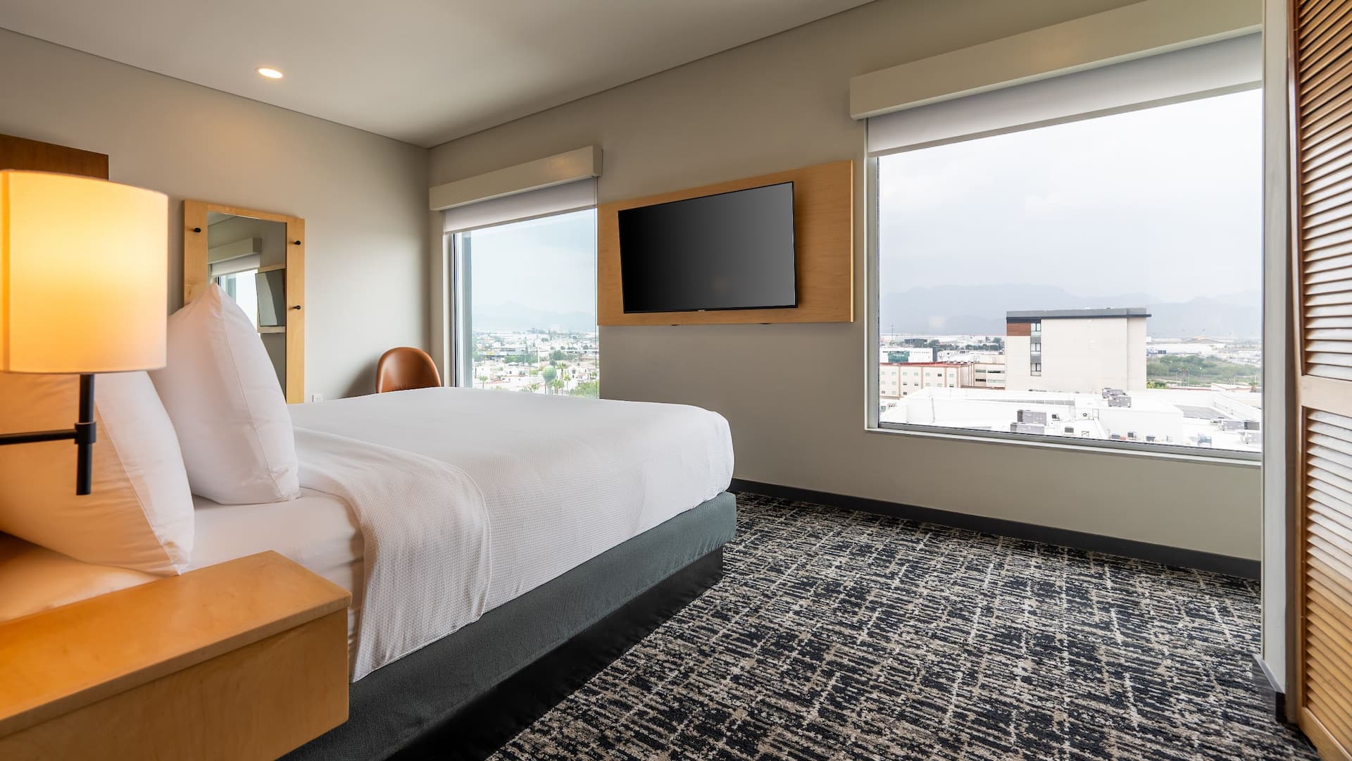 Hyatt Place Saltillo Bedroom Suite King Bed