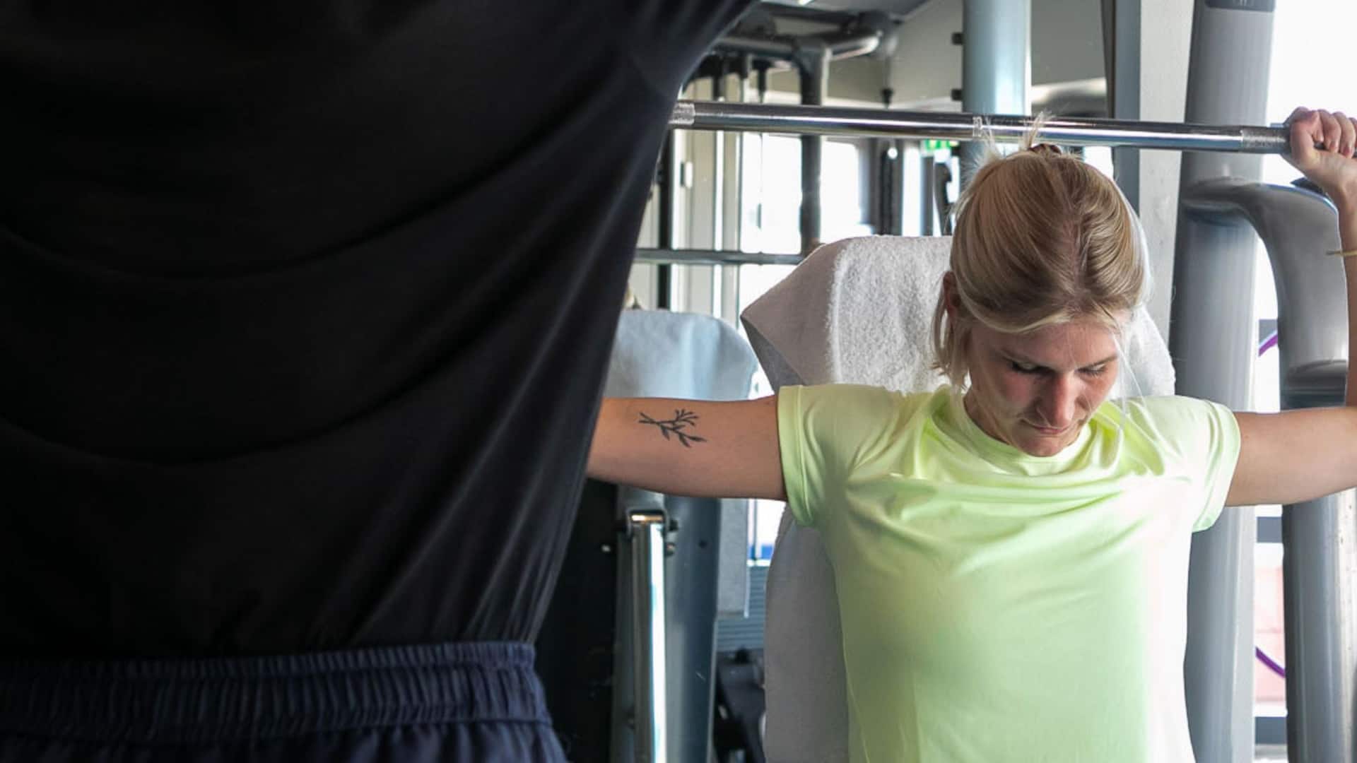 Grand Hyatt Berlin Club Olympus Fitness Sport Weights