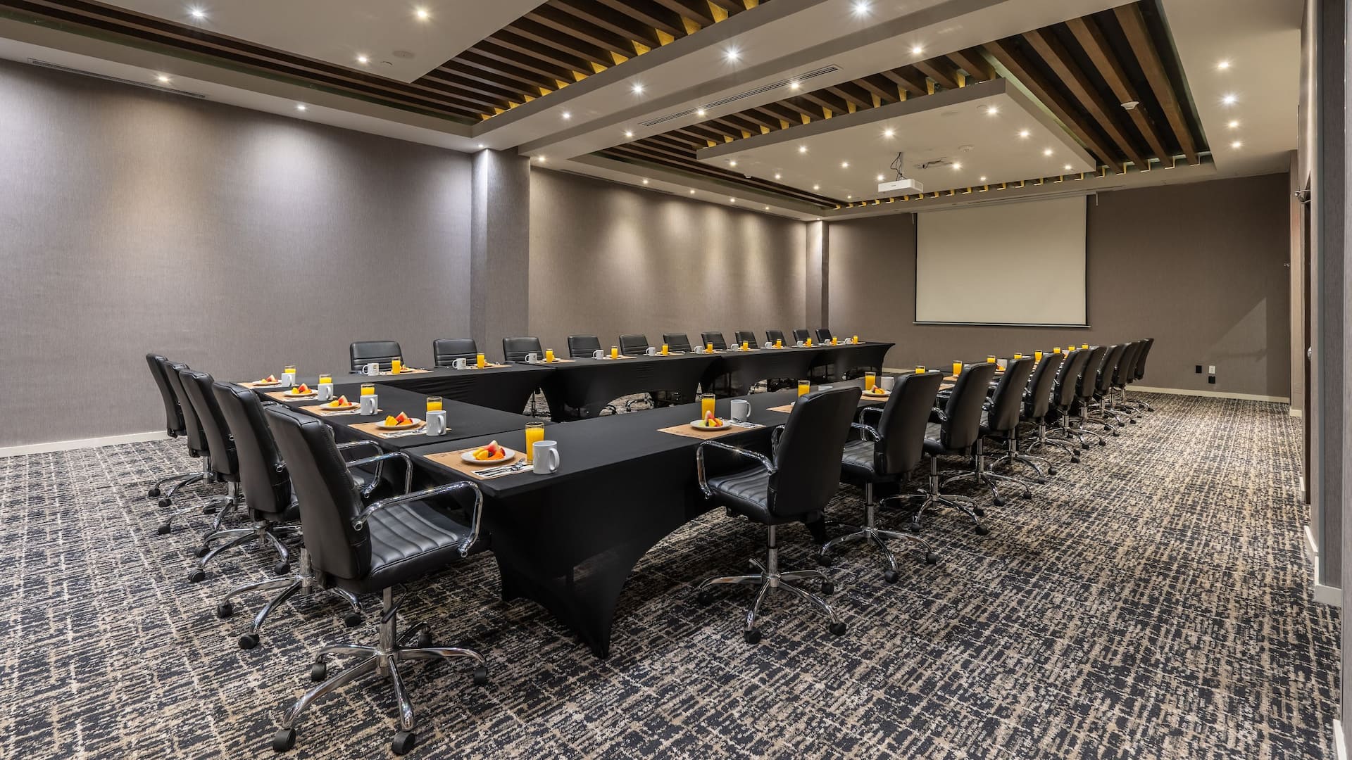 Hyatt Place Saltillo Meeting Room Saraperos Breakfast