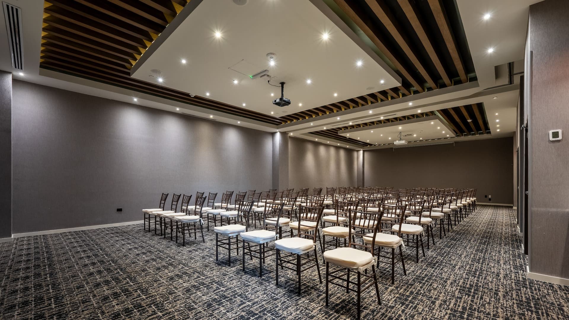 Hyatt Place Saltillo Saraperos Meeting Room Overview