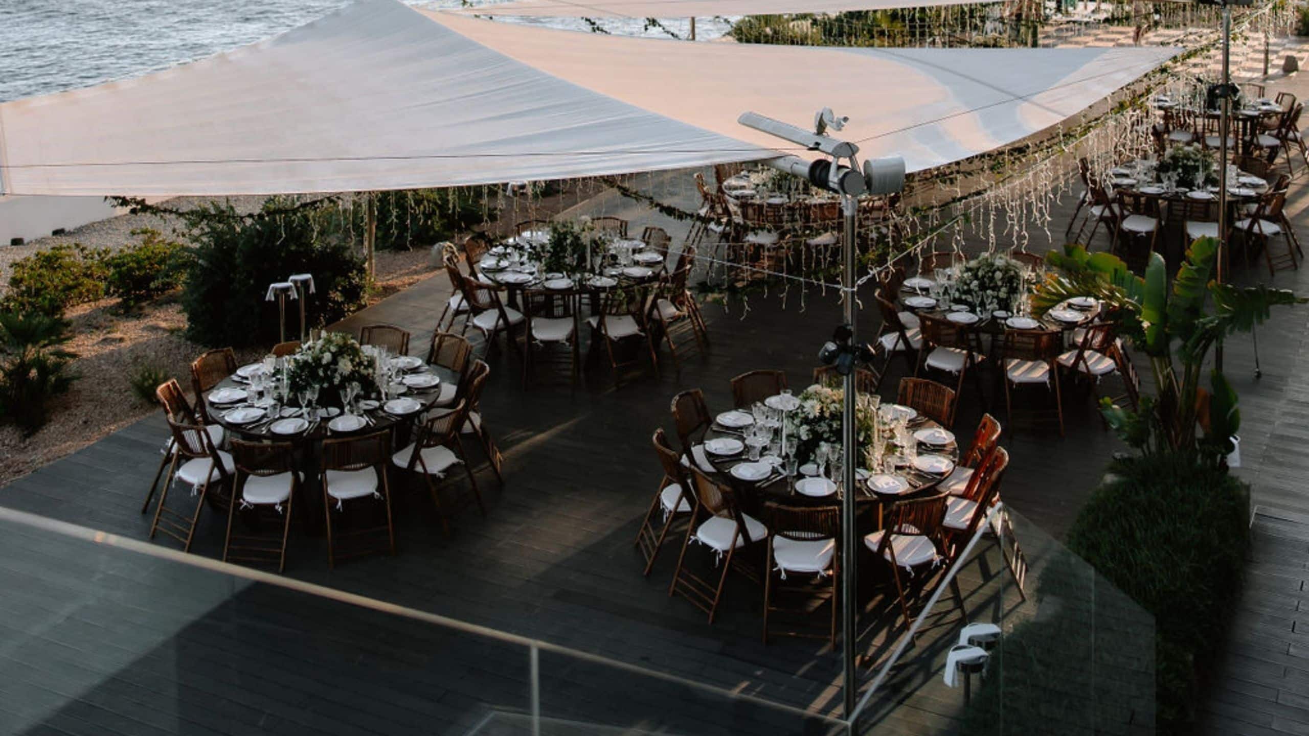 1 de 5 7Pines Resort Ibiza Wedding Tables Setup Cone Club Terrace
