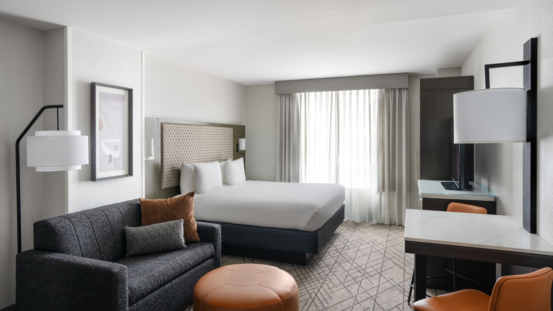 Hyatt House Washington DC / Downtown / Convention Center King Bed Room