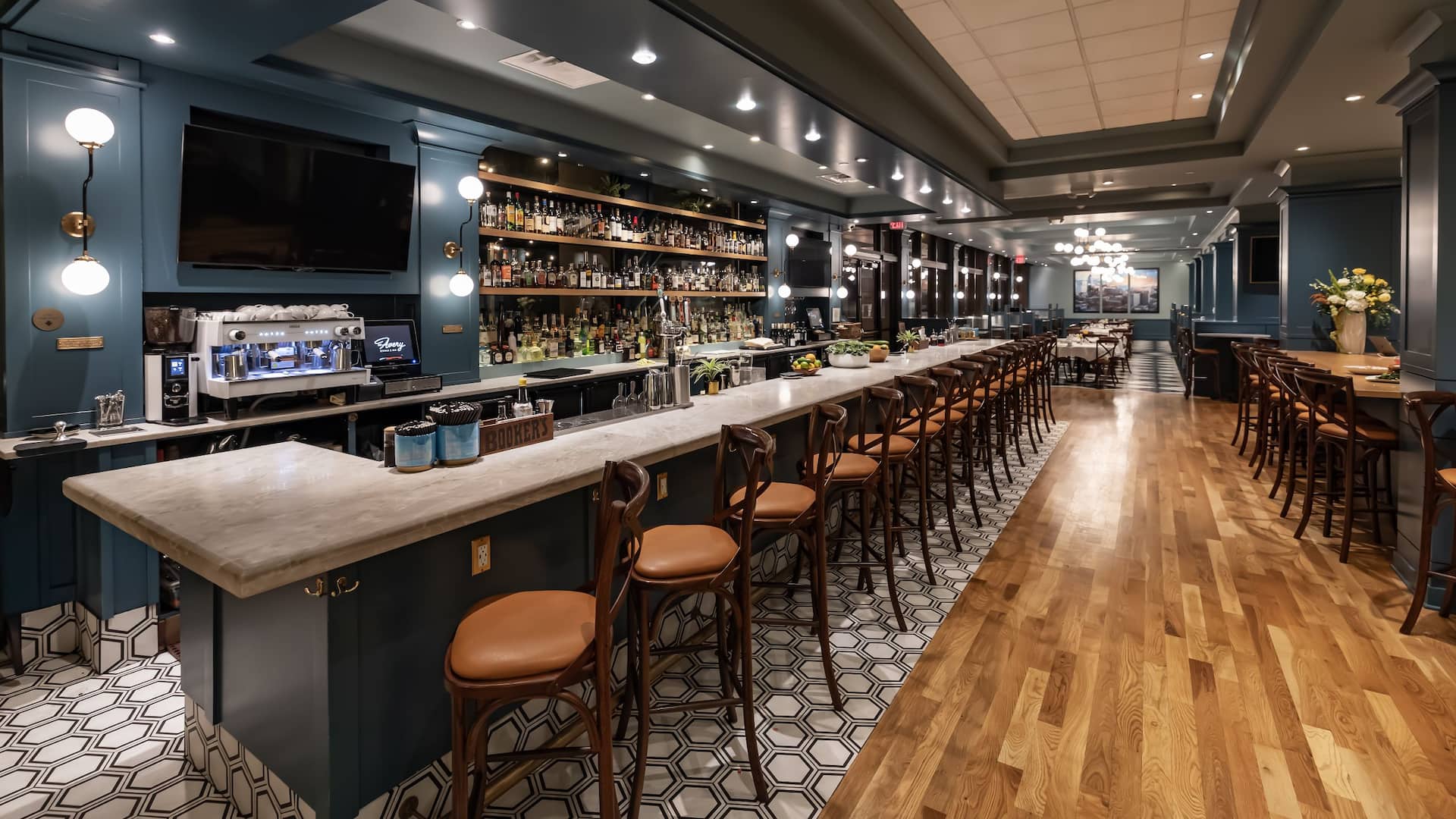 4 of 5 Hyatt Regency Tulsa Downtown Avery Bar Left