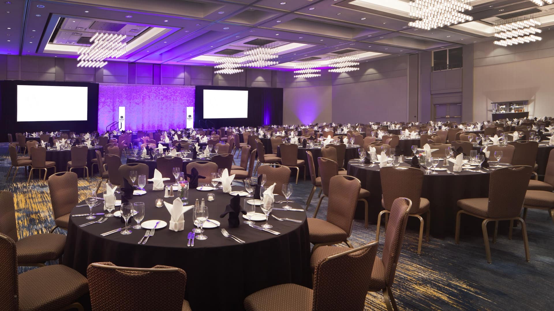 Hyatt Regency Orlando International Airport Continental Ballroom Banquet Dinner Angle