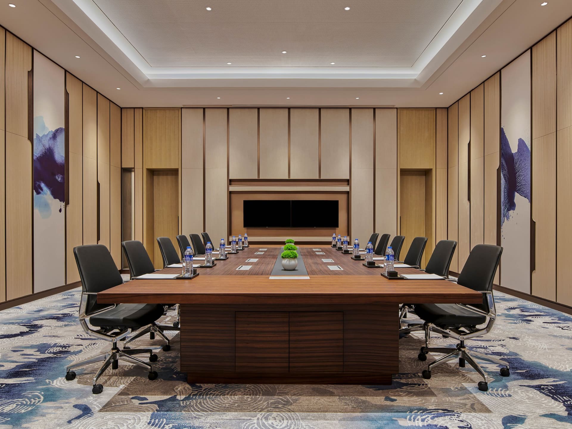 Hyatt Regency Shanghai Lingang Board Meeting Room