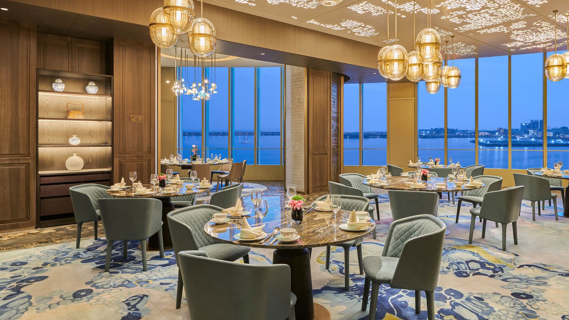 Hyatt Regency Shanghai Lingang Zi Duan Dining