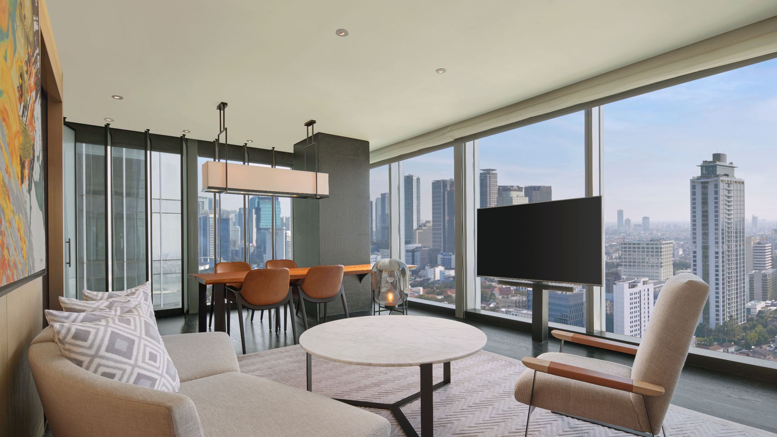 2 de 3 Park Hyatt Jakarta Park Suite King Living Room With Skyline View