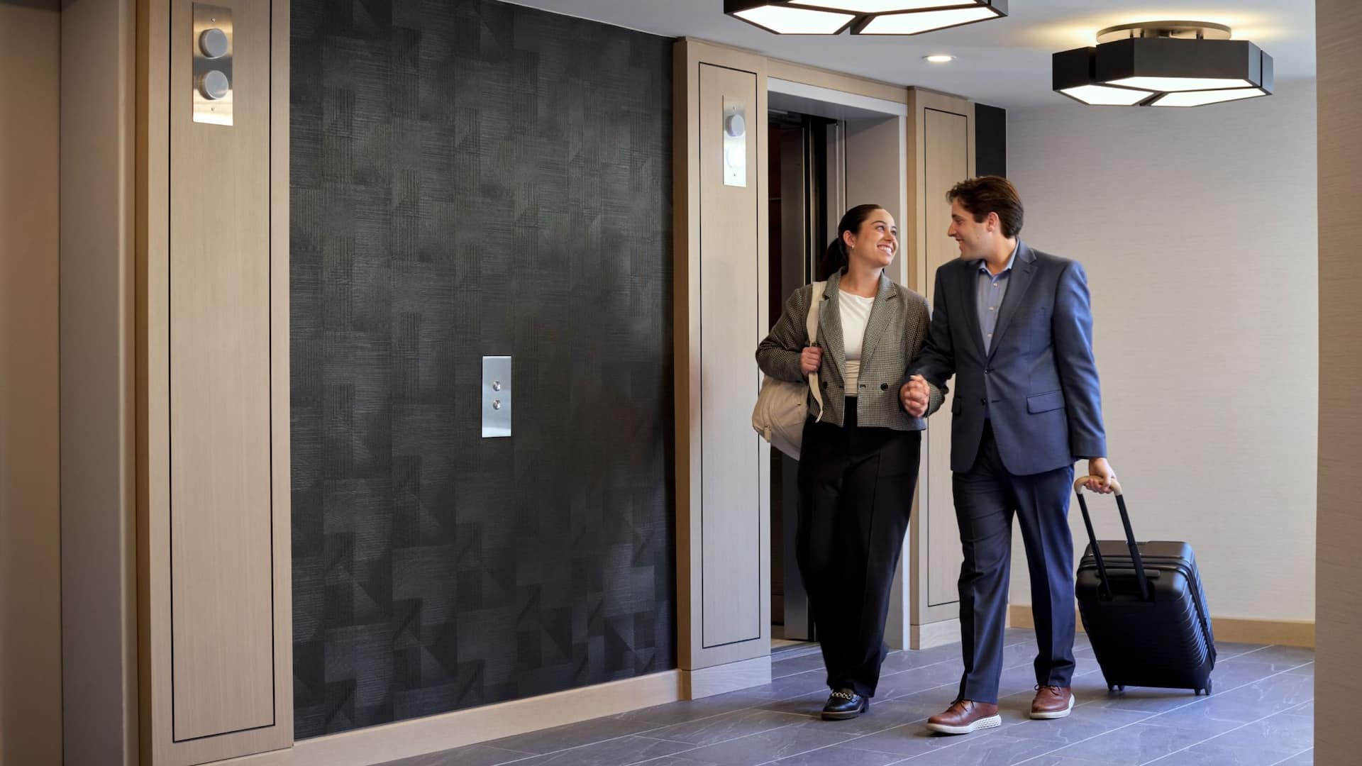 Hyatt Regency Washington on Capitol Hill Lifestyle Couple