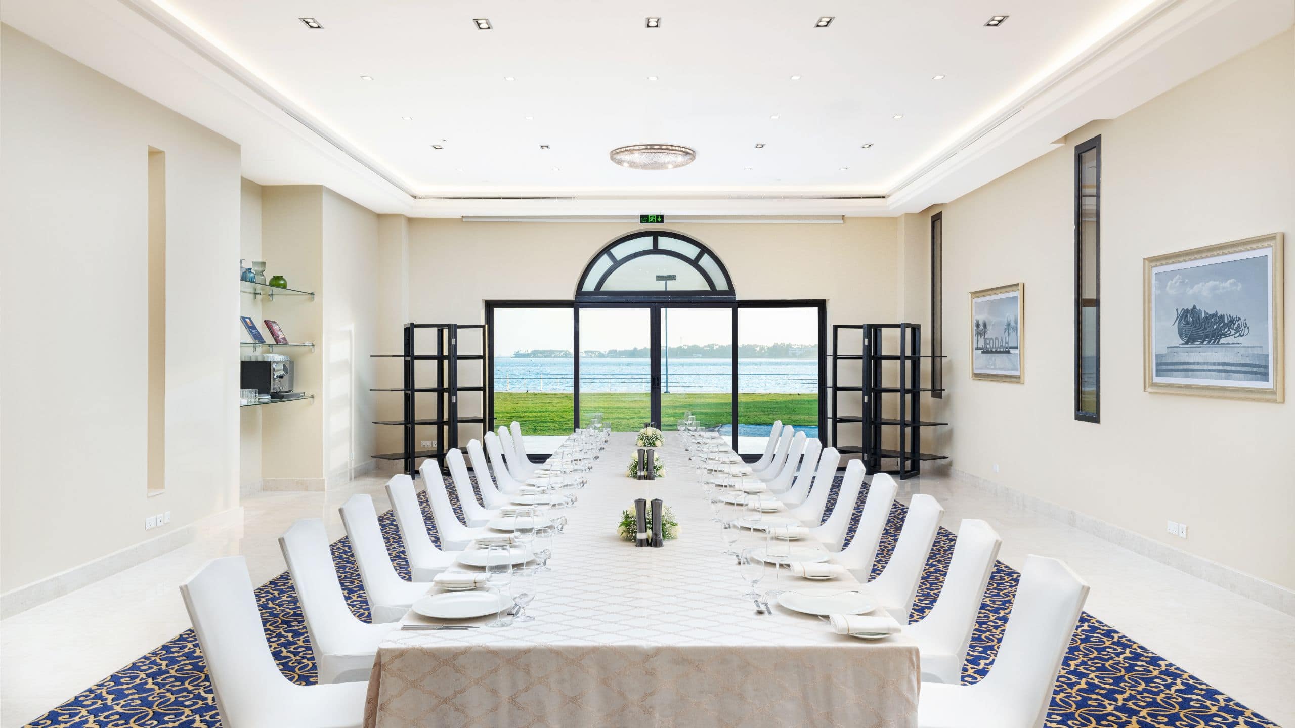 2 من 3 Park Hyatt Jeddah – Marina, Club and Spa Block Table Arrangement At Nawar Meeting Room