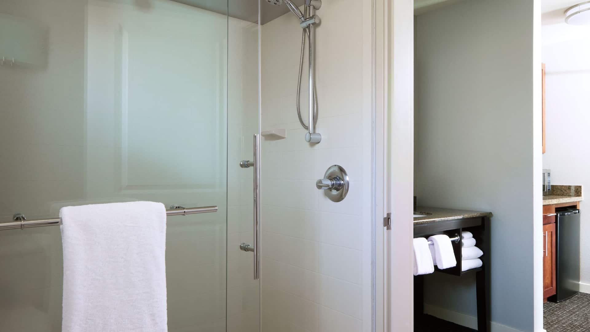 8 of 8 Hyatt House Seattle/Redmond Guest Room Bathroom Shower Kitchen