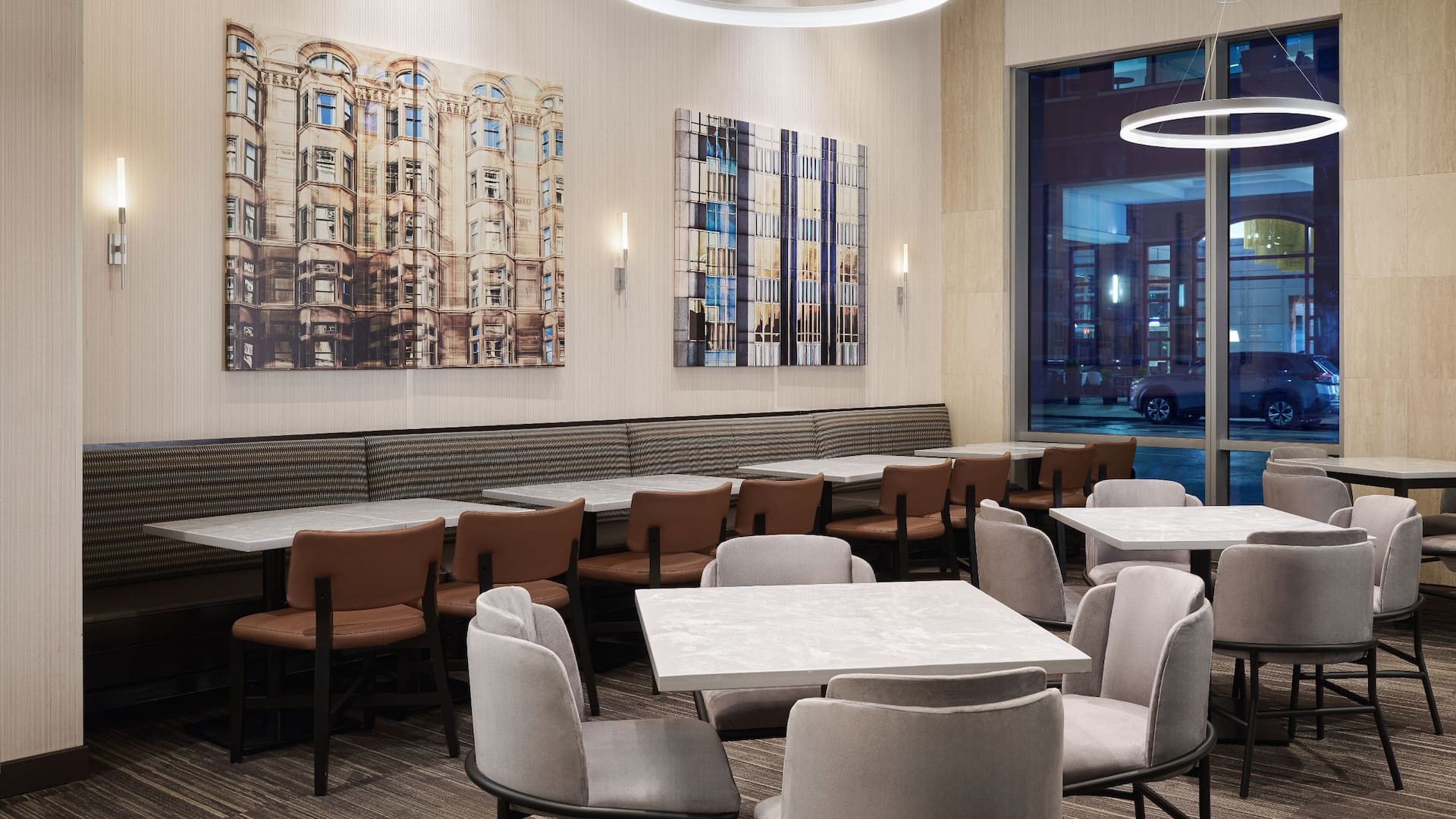 Hyatt Place Chicago/Downtown-The Loop Breakfast Room Seating