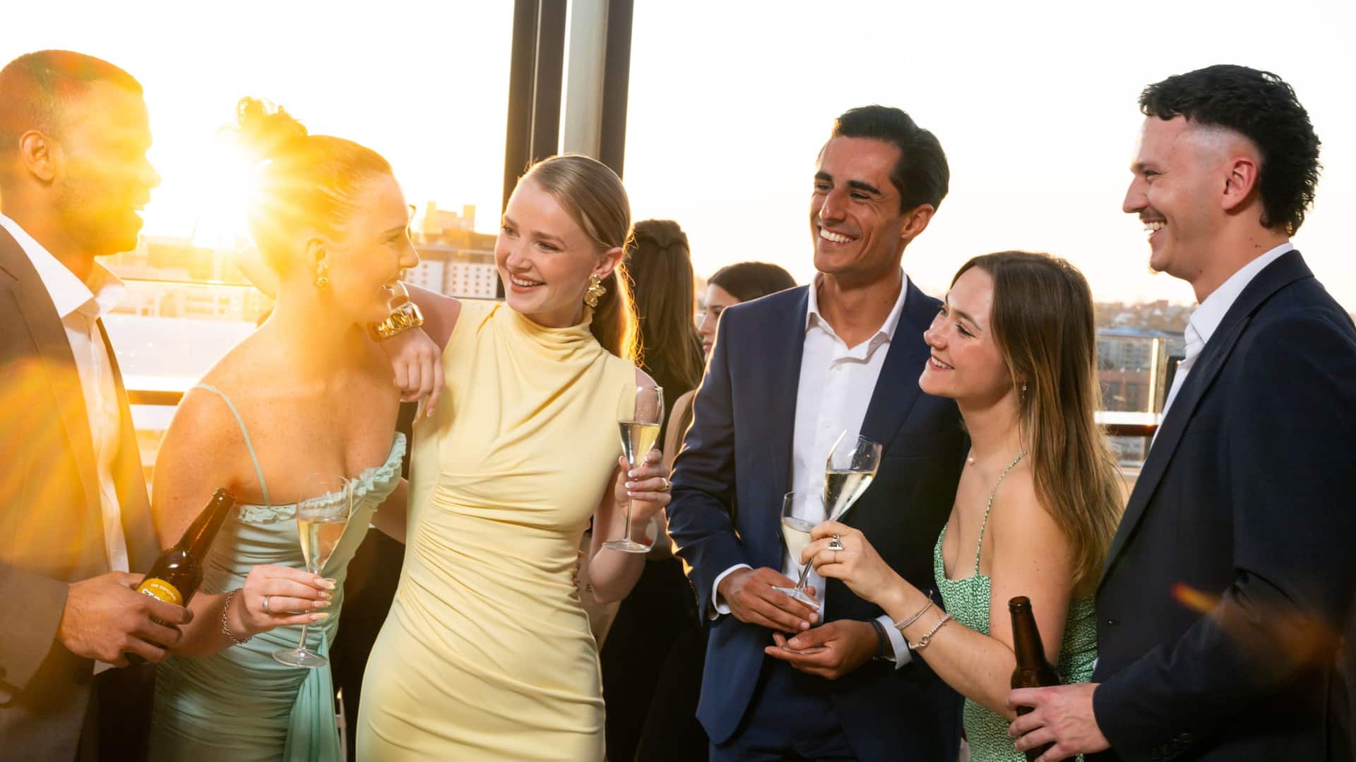 Hyatt Regency Sydney Group Smiling Zephyr