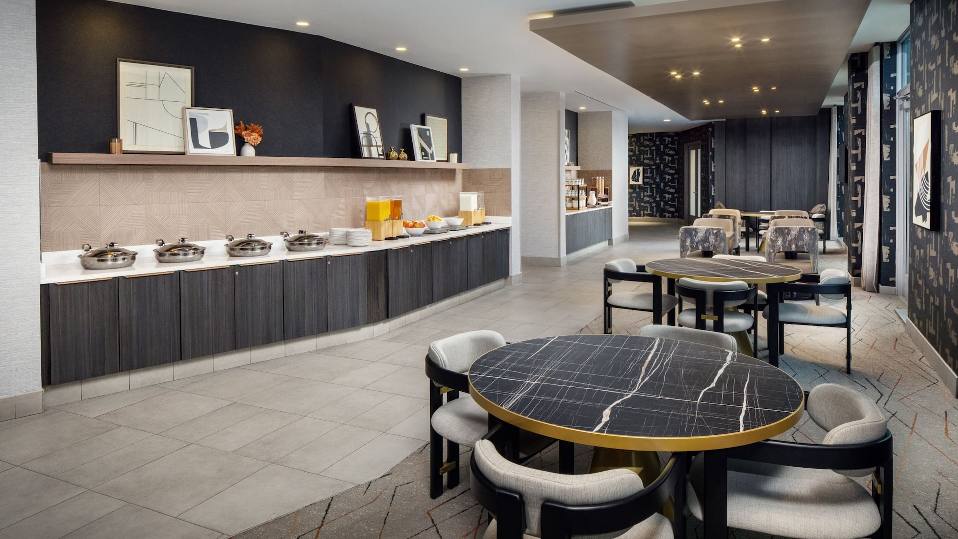 Hyatt House Washington DC / Downtown / Convention Center Breakfast Area