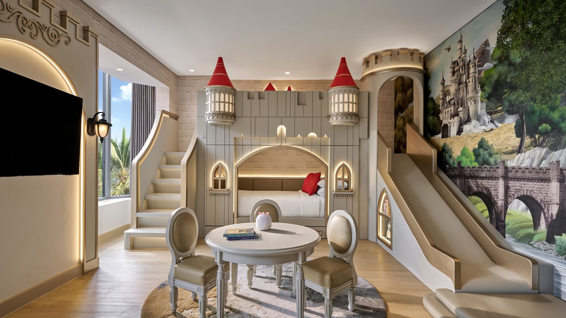 1 из 2 Grand Hyatt Jakarta Castle Room Bed