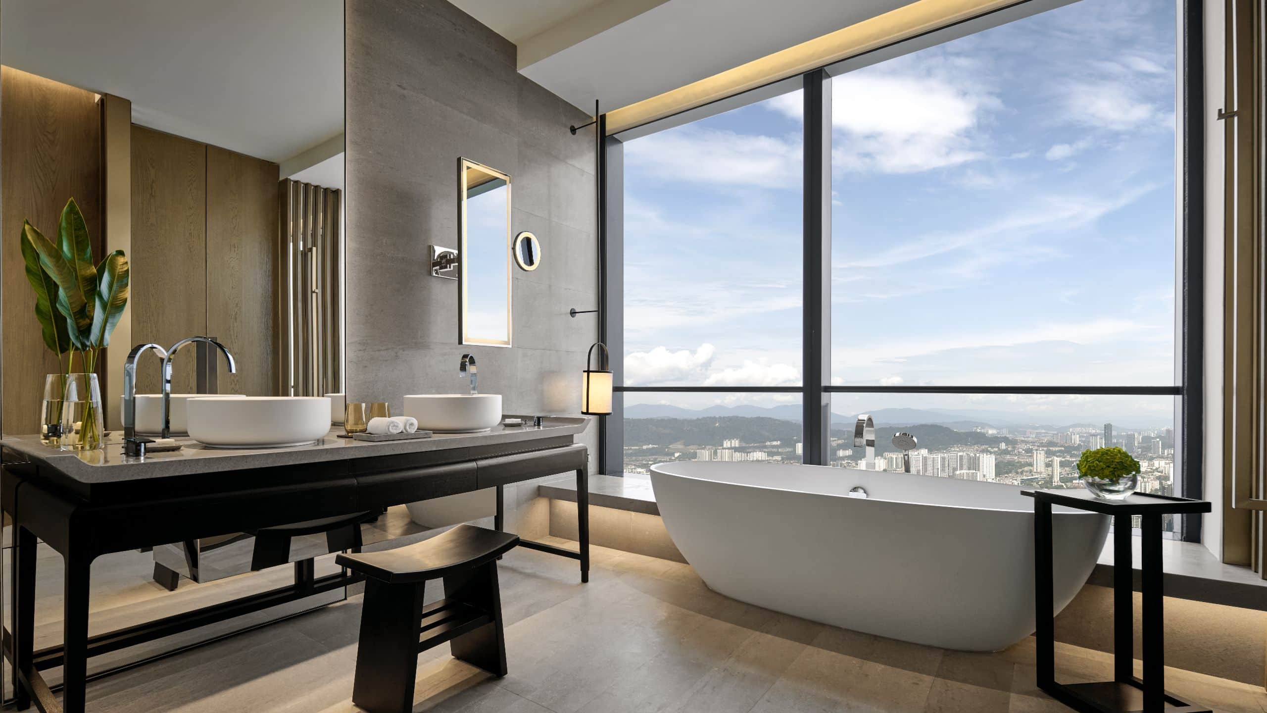 2/3 Park Hyatt Kuala Lumpur King Studio Bathroom