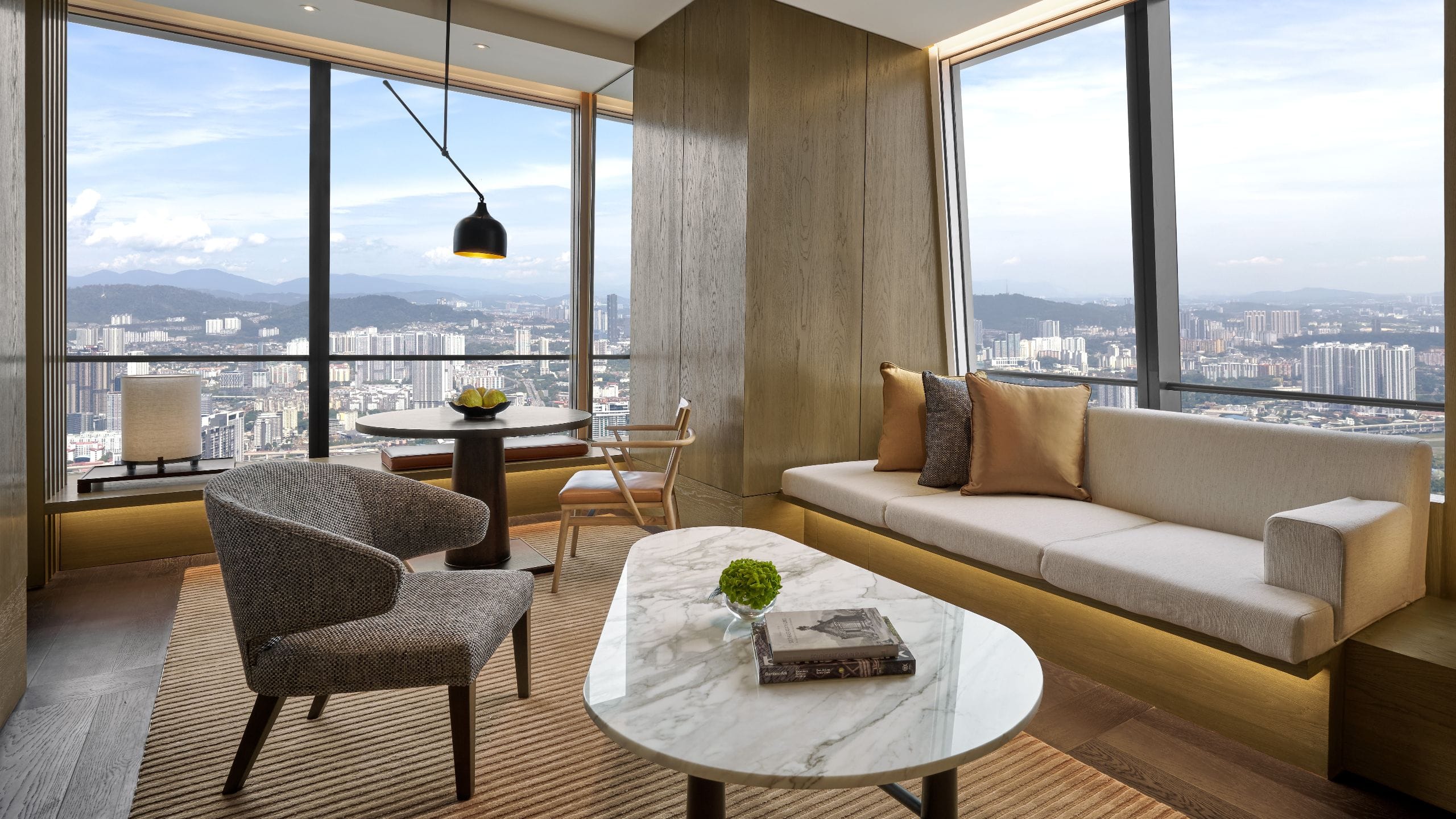 3/3 Park Hyatt Kuala Lumpur Studio King Living Room