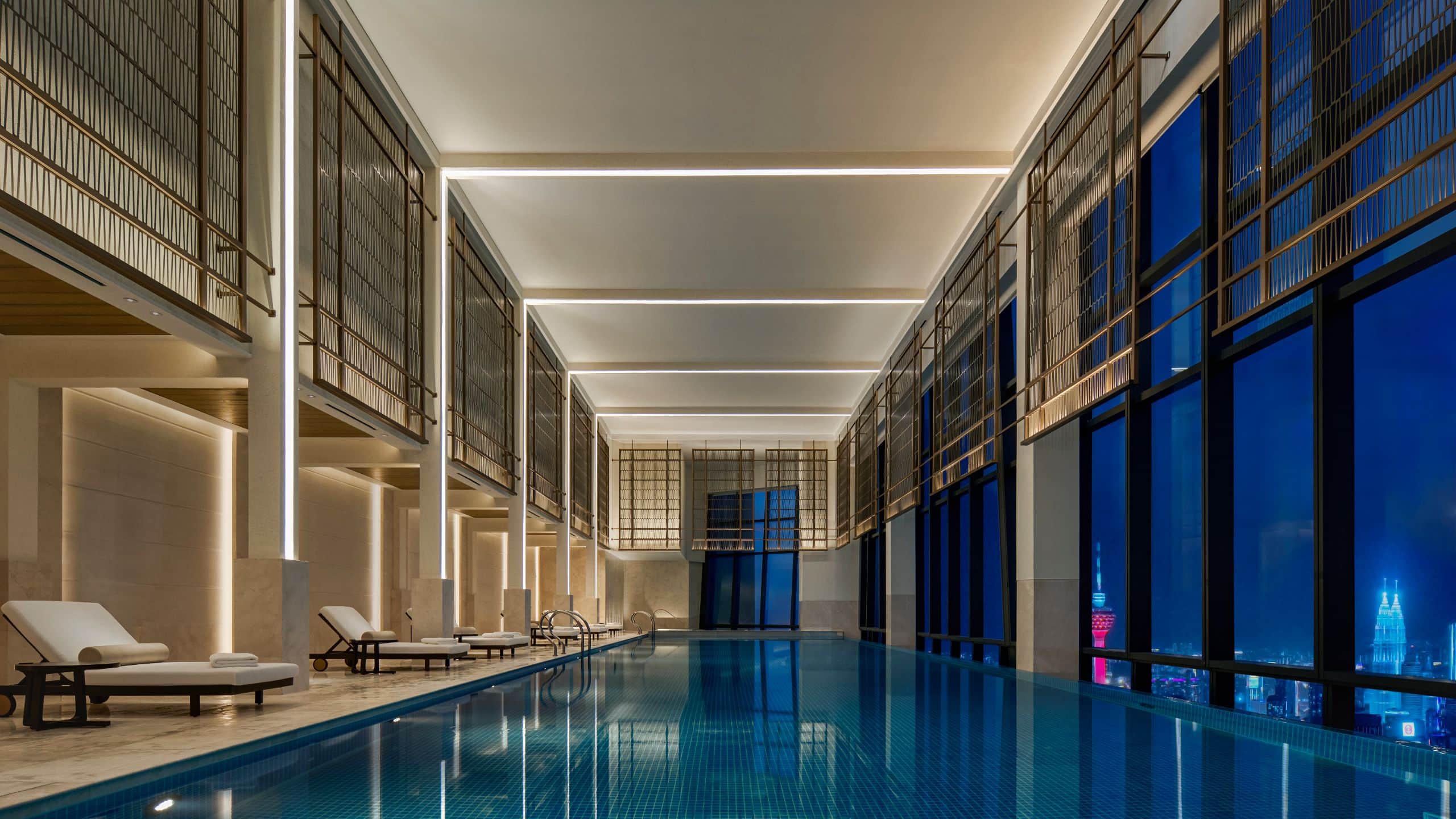 Park Hyatt Kuala Lumpur Sky Infinity Pool Evening