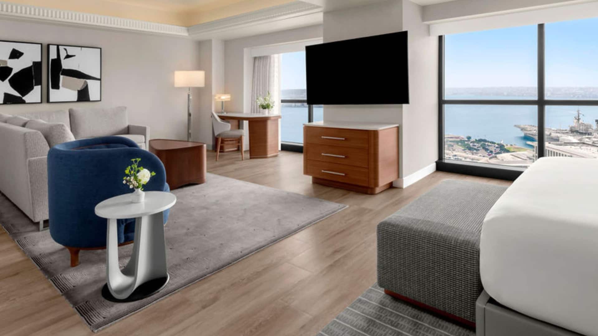 Manchester Grand Hyatt San Diego Deluxe King Suite Living Room