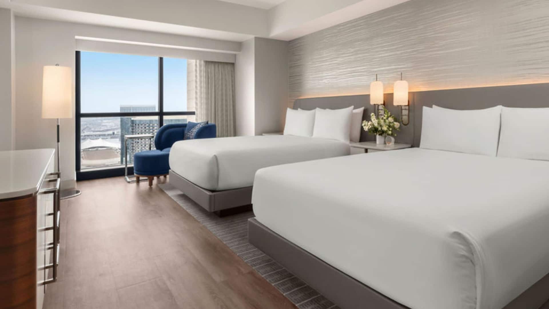 Manchester Grand Hyatt San Diego Deluxe Queen Room