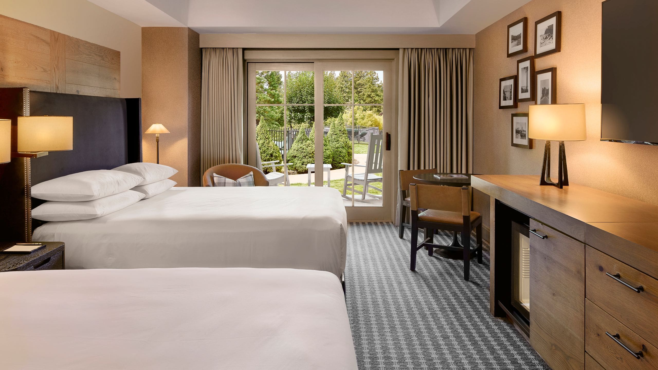 TVLLT-P0792-Two-Beds-Patio-