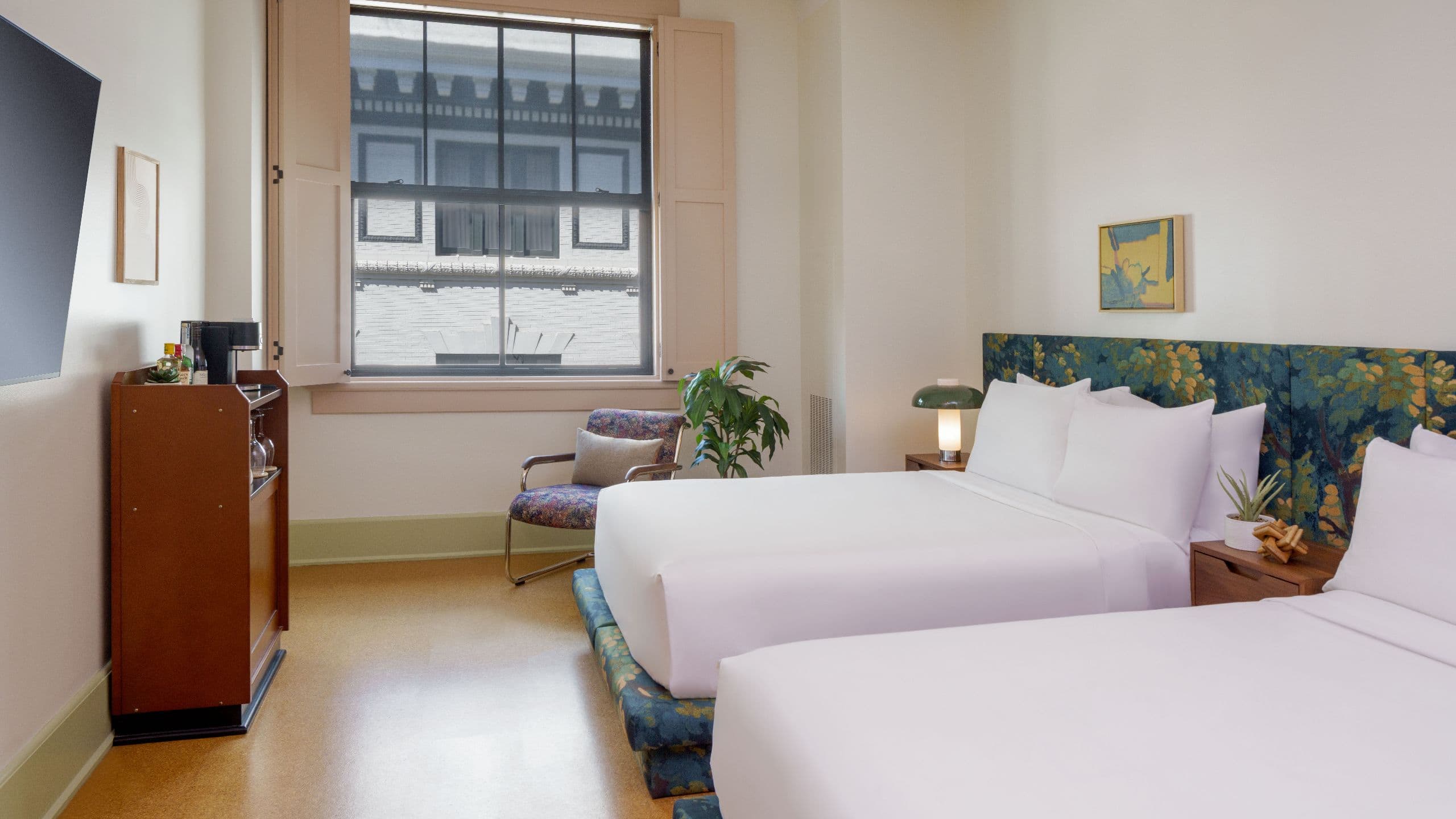 1 of 2 The Barnett Queen Beds Ada Shower