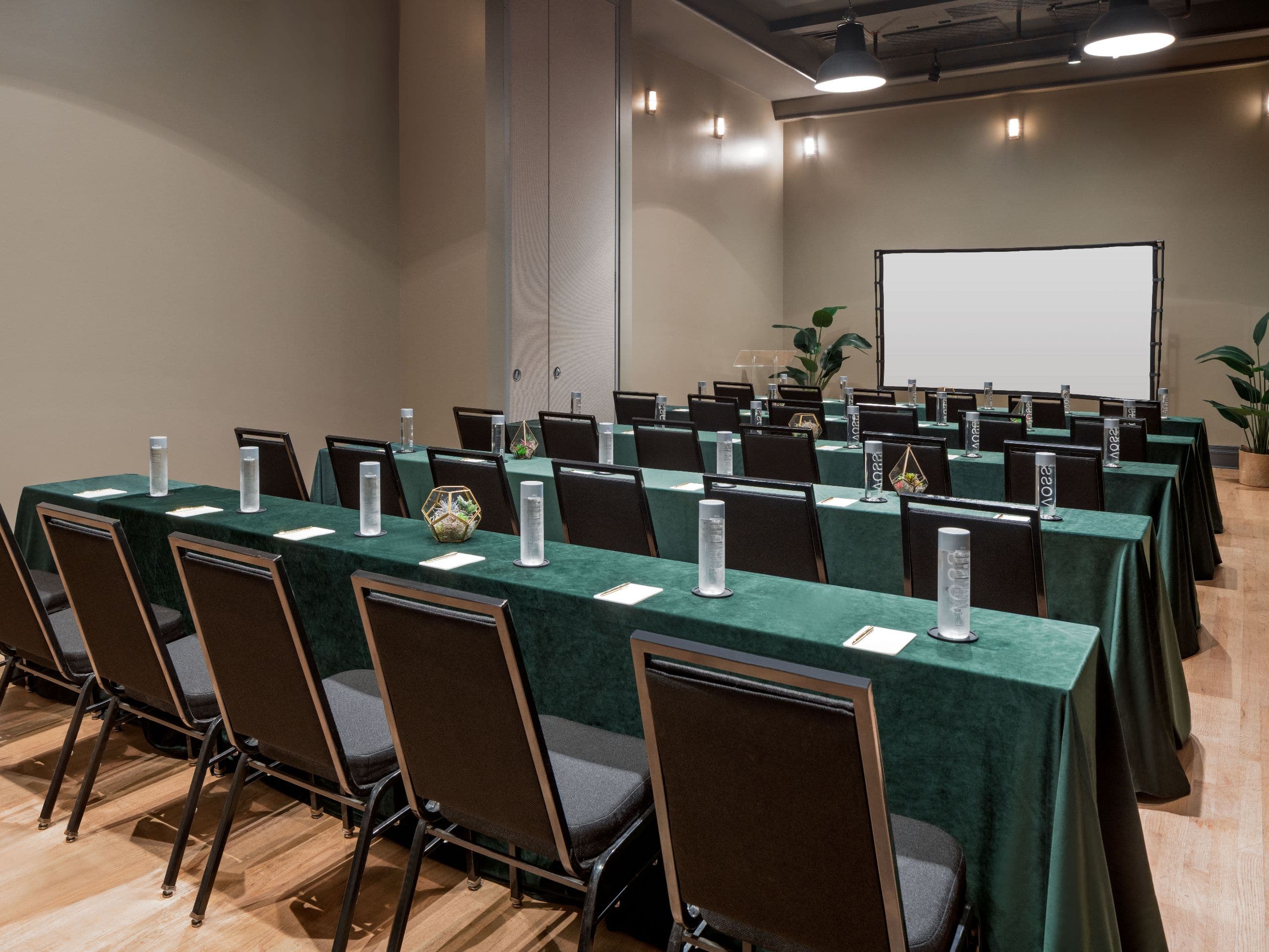 The Barnett Green Room Classroom