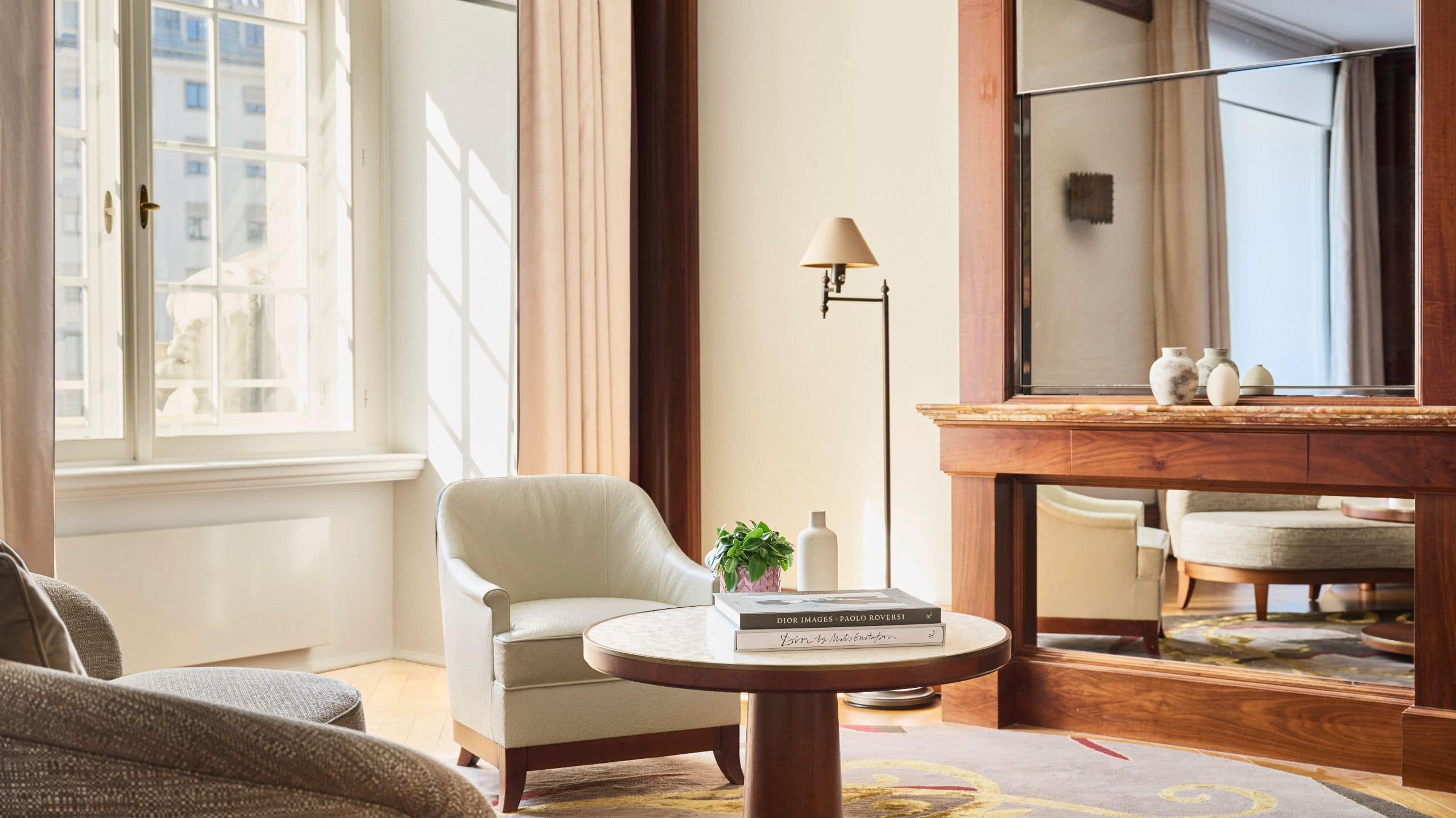 Park Hyatt Vienna Junior Suite King Sitting Area