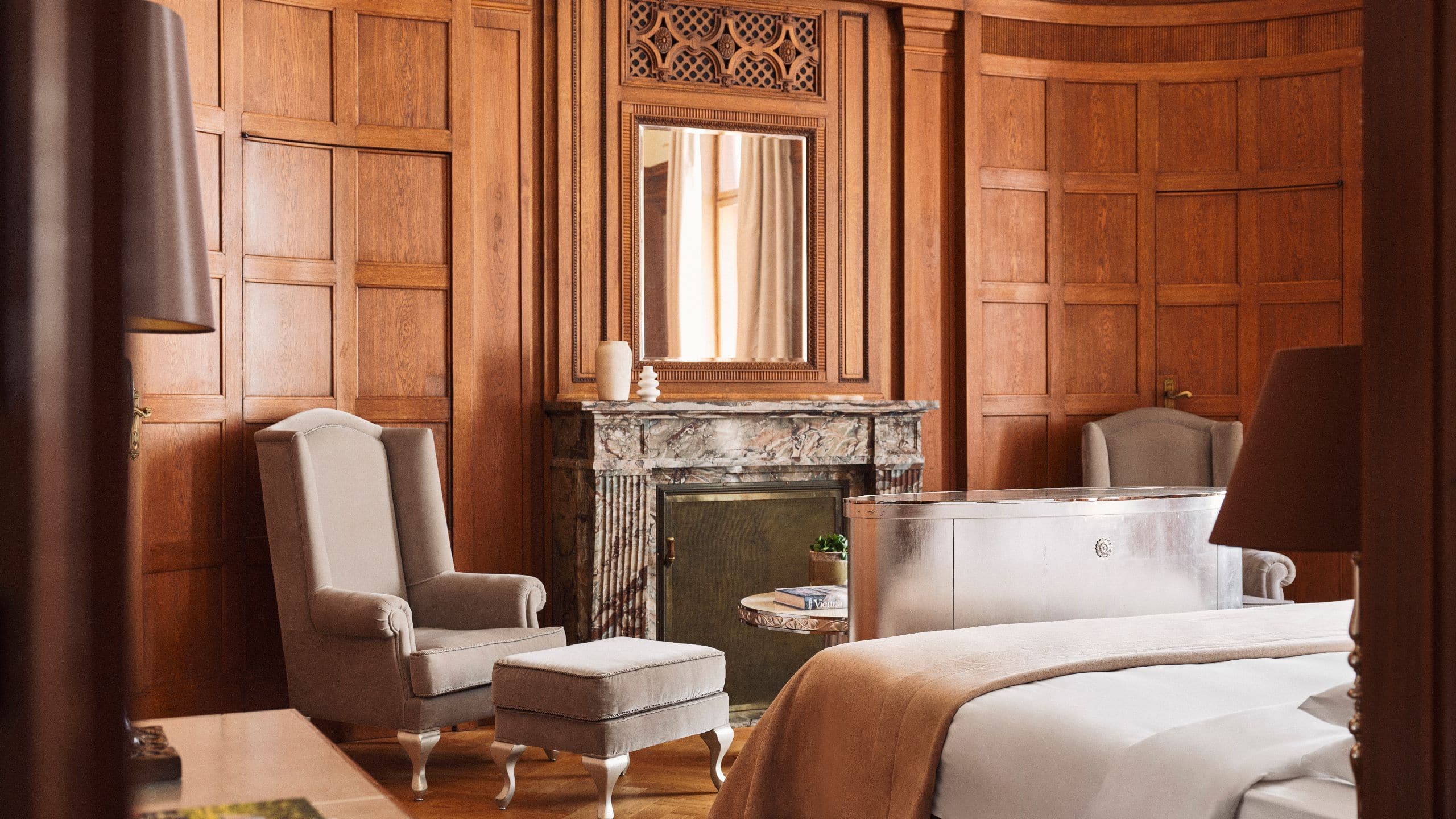 4 de 12 Park Hyatt Vienna Presidential Suite Bedroom View From Bed