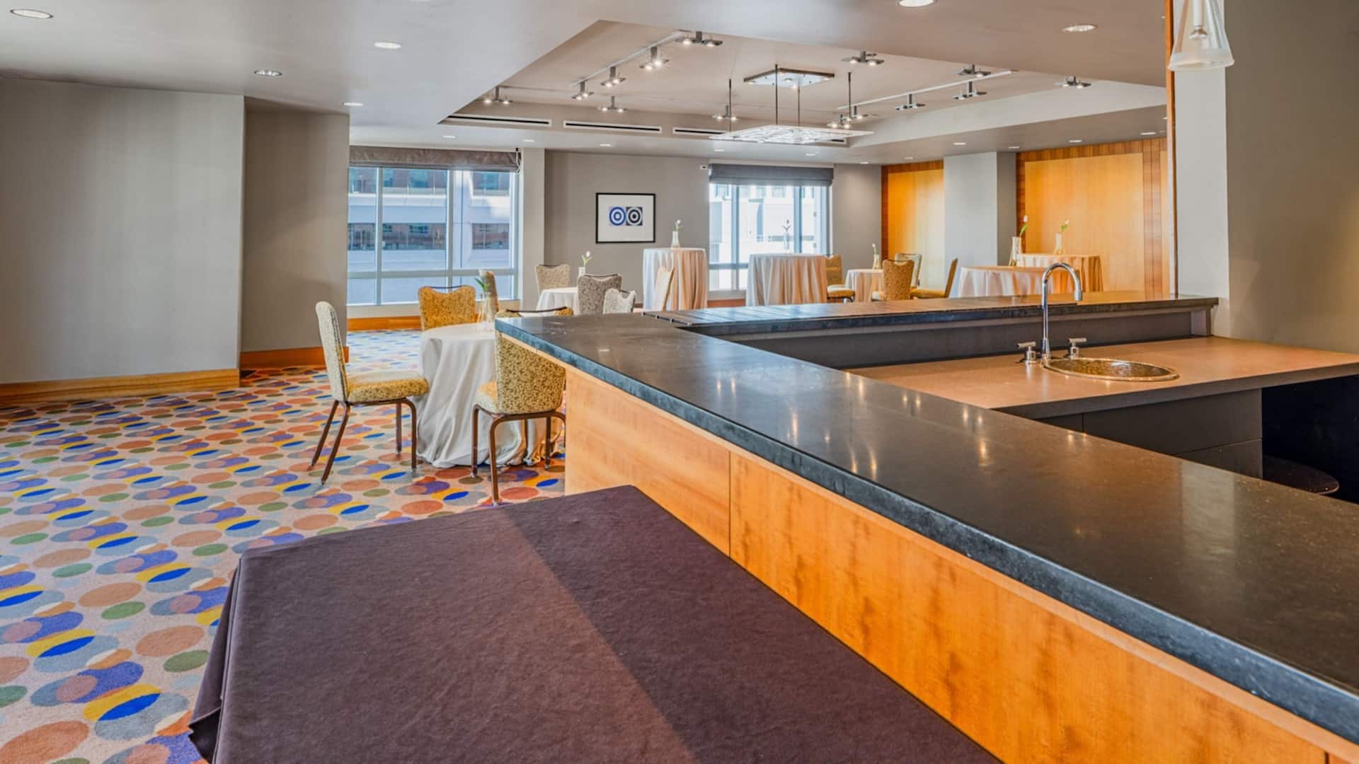 3 of 5 Grand Hyatt Seattle Menzies Blewett Bar