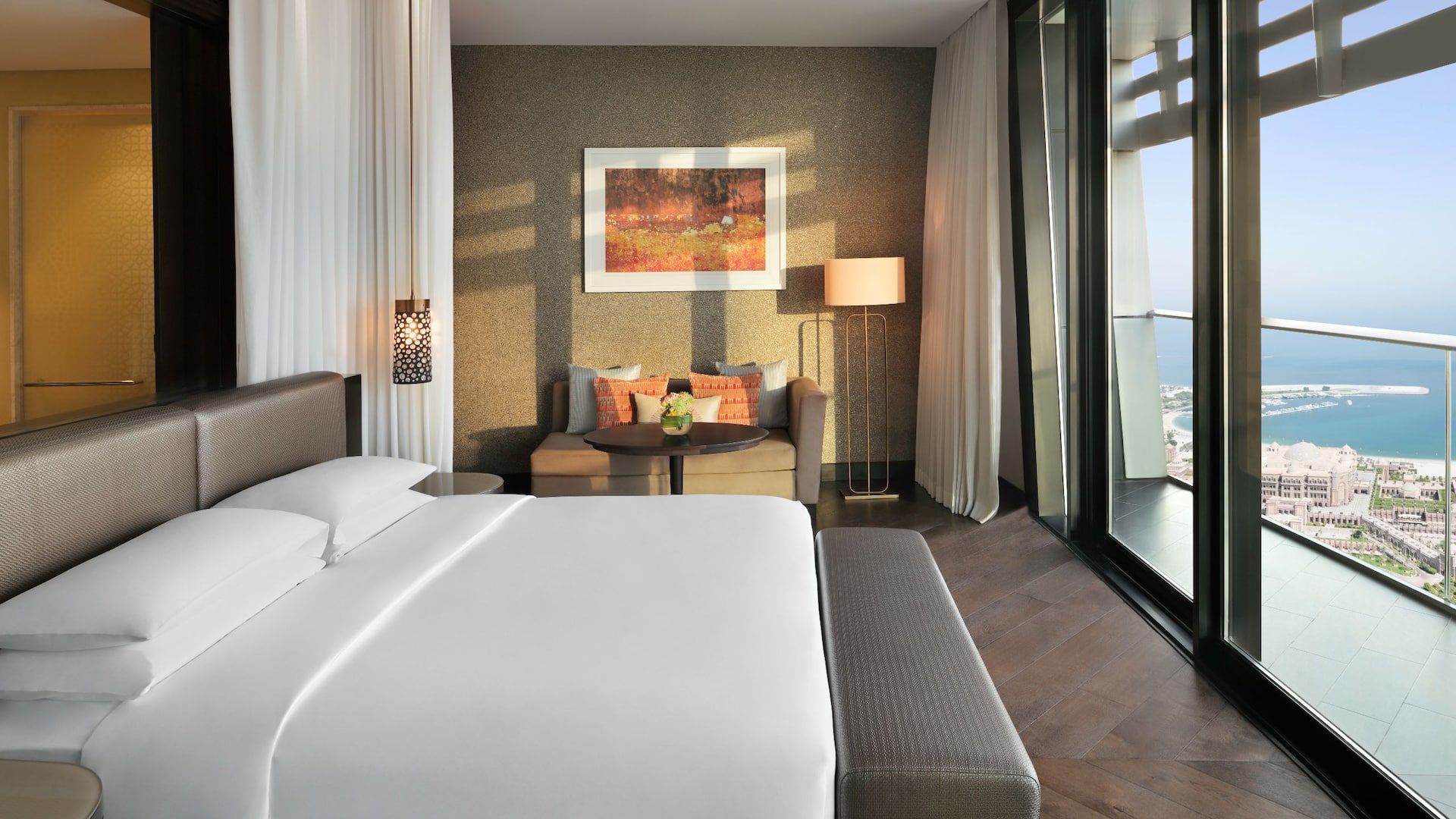 1 of 4 Grand Hyatt Abu Dhabi Hotel & Residences Emirates Pearl King With Palace View