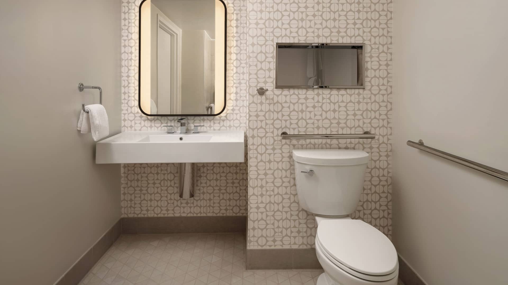 Hyatt Regency Austin Accesible Bathroom Sink