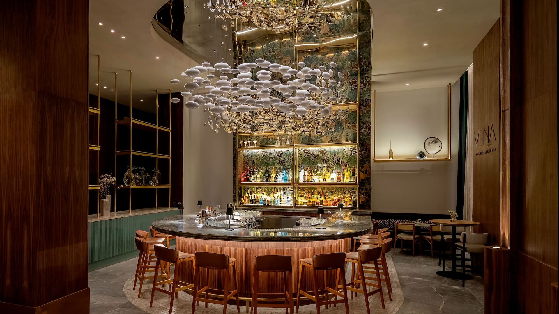 Grand Hyatt São Paulo Vena Cosmopolitan Bar Overview