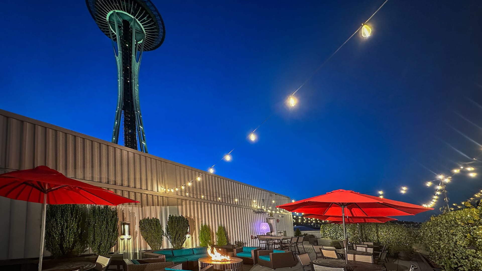 Hyatt House Seattle/Downtown Cavenphoto Rooftop Space Needle