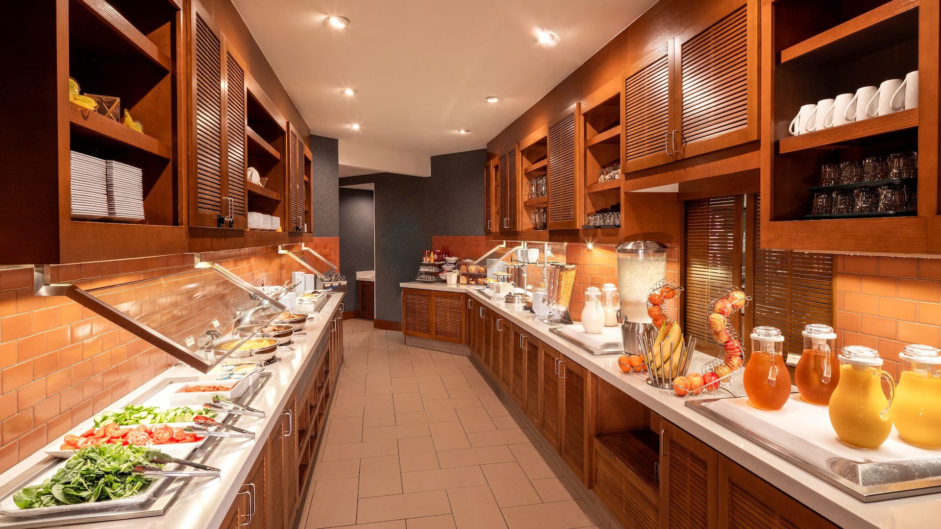 Hyatt House Seattle/Downtown Breakfast Bar