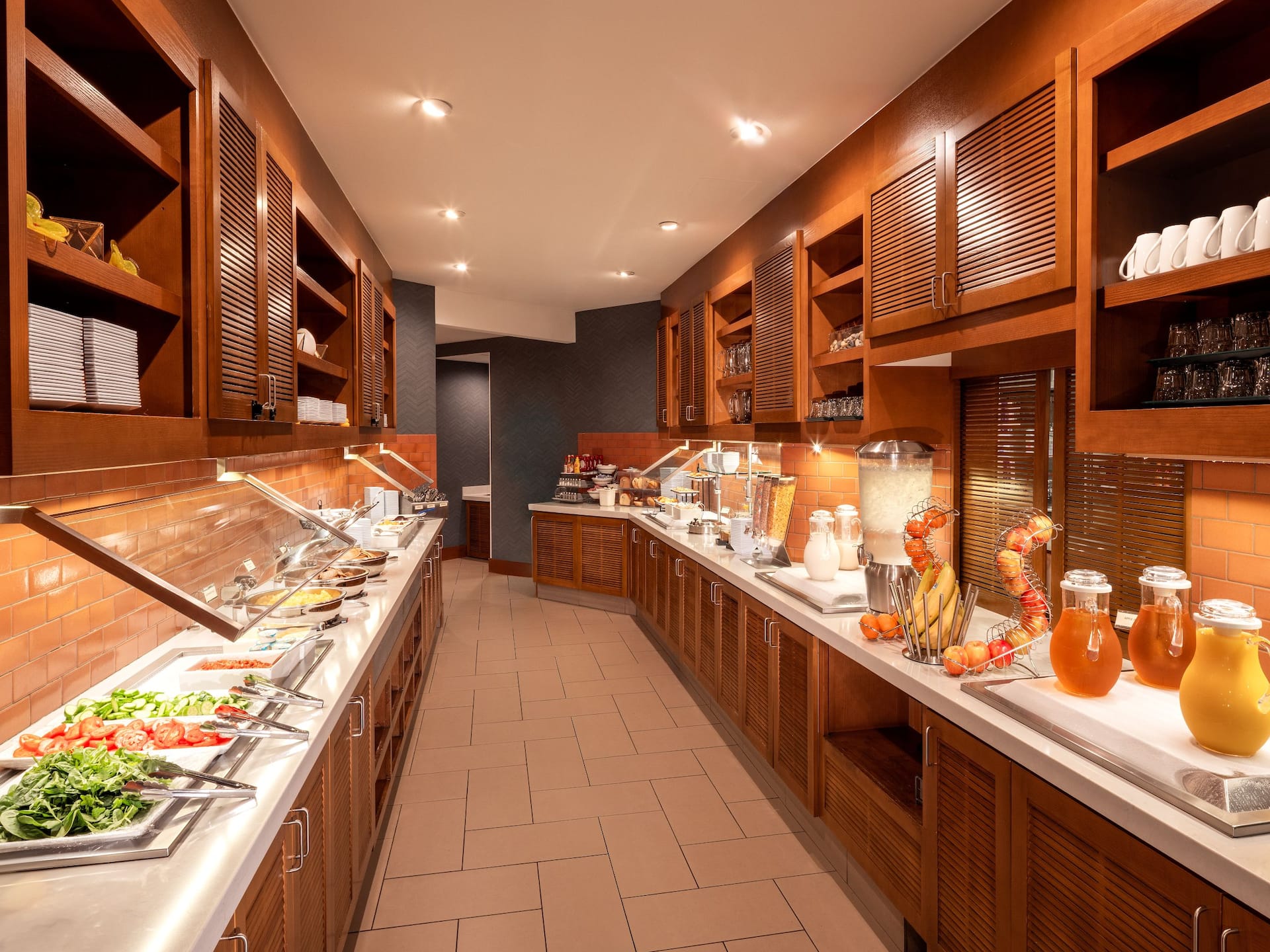 Hyatt House Seattle/Downtown Breakfast Bar