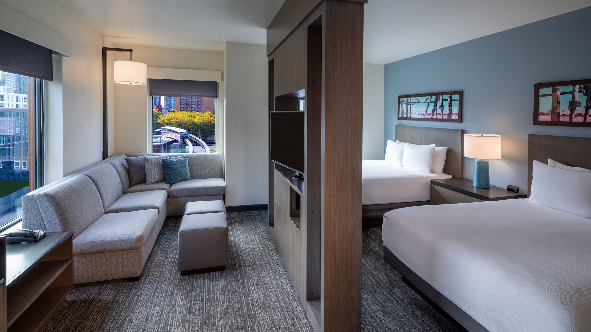 2/7 Hyatt House Seattle/Downtown Two Queen Bed Studio