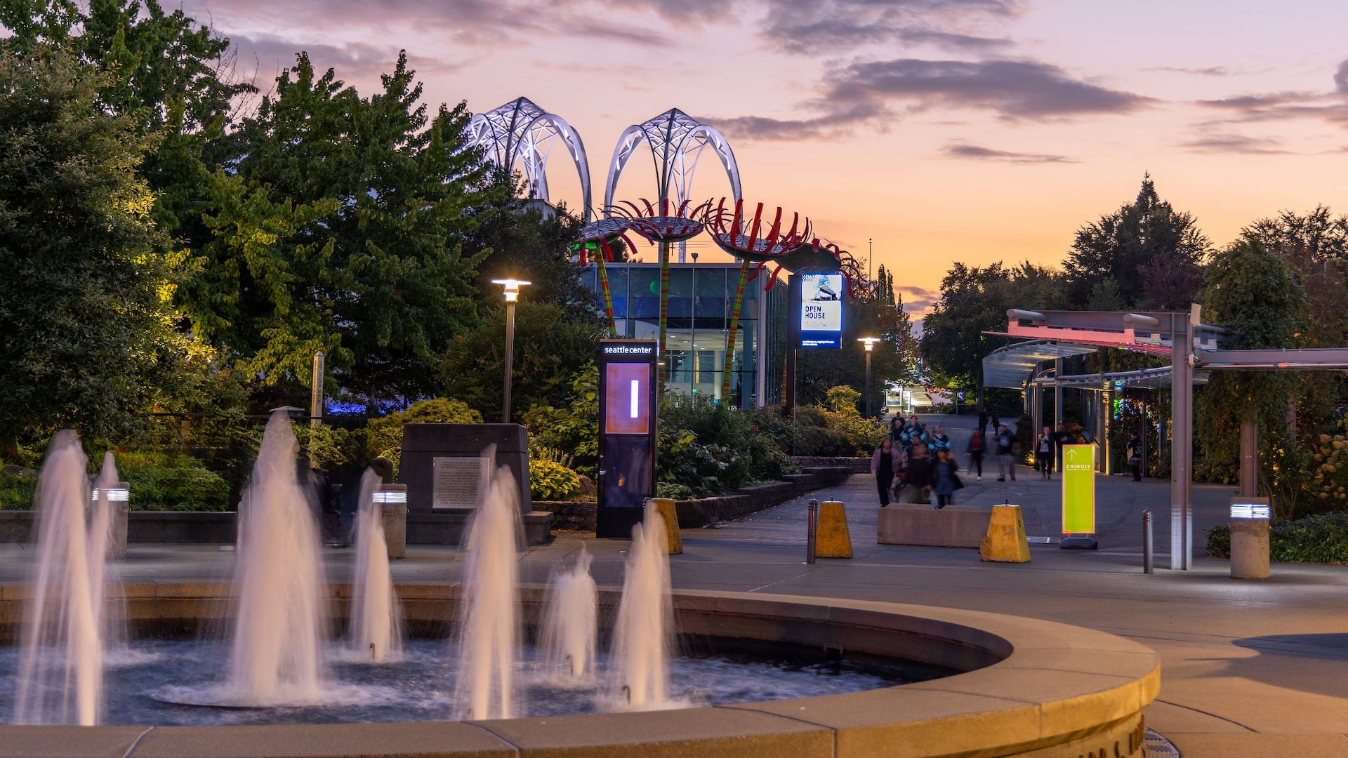 Hyatt House Seattle/Downtown Seattle Center Dusk View