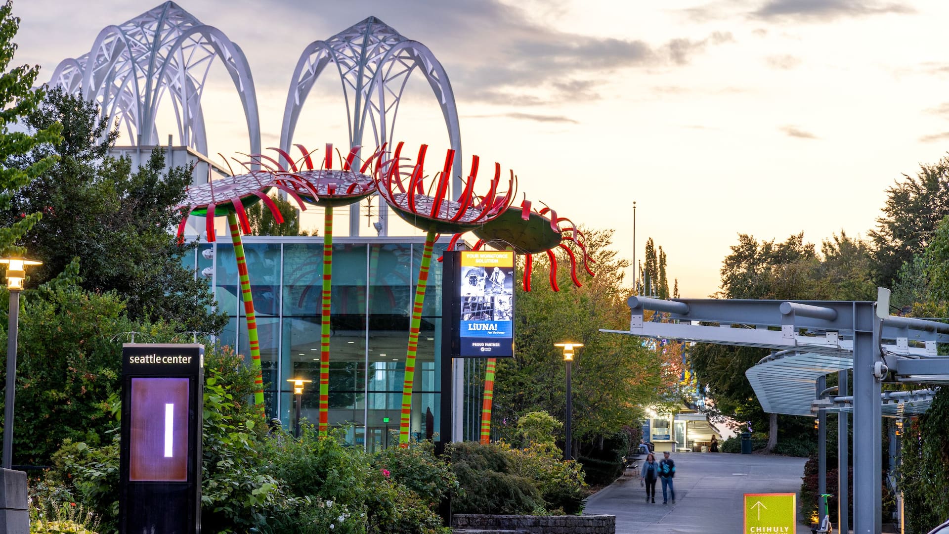 Hyatt House Seattle/Downtown Seattle Center Closeup View
