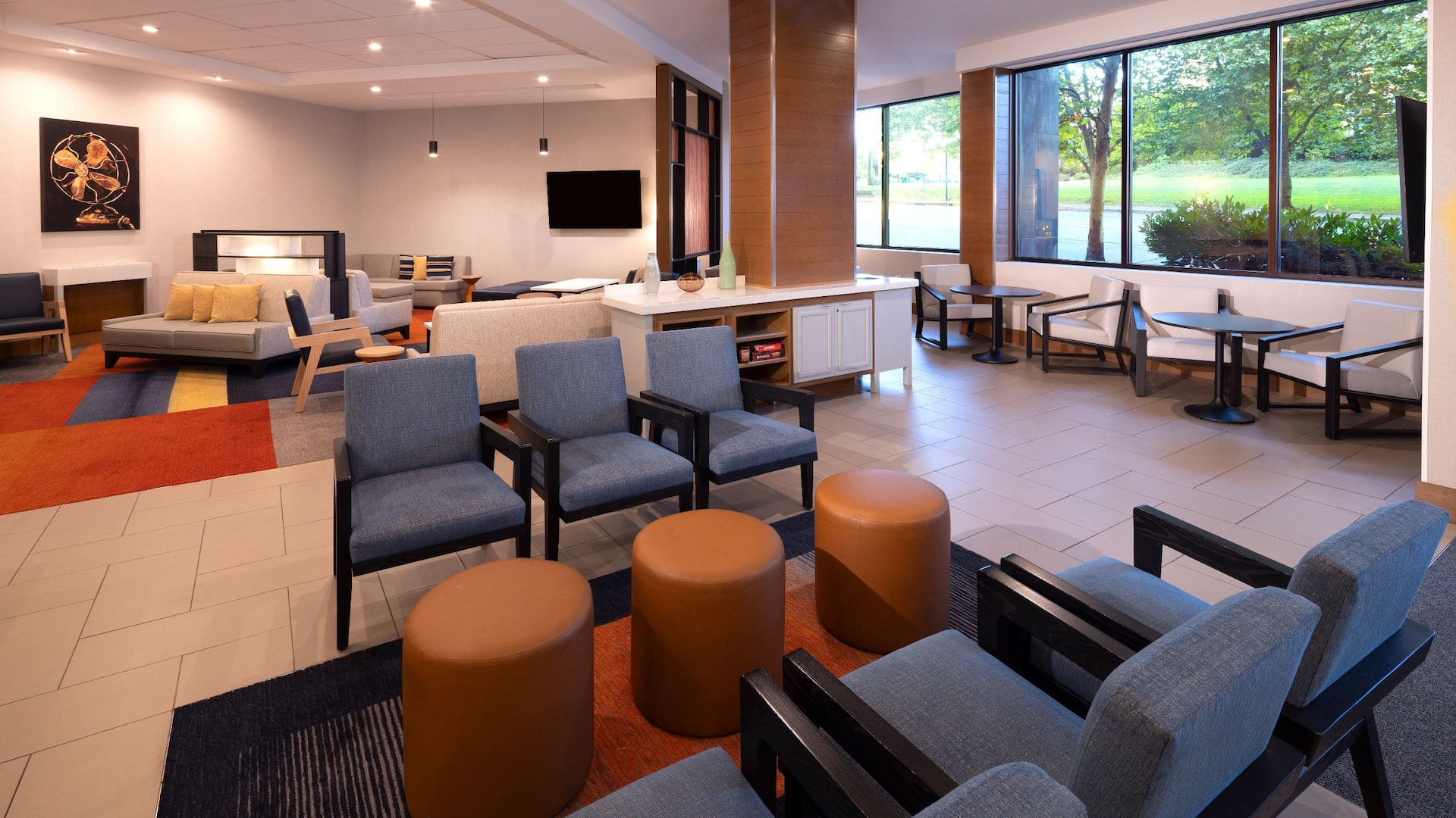 Hyatt House Seattle/Downtown Lobby Seating