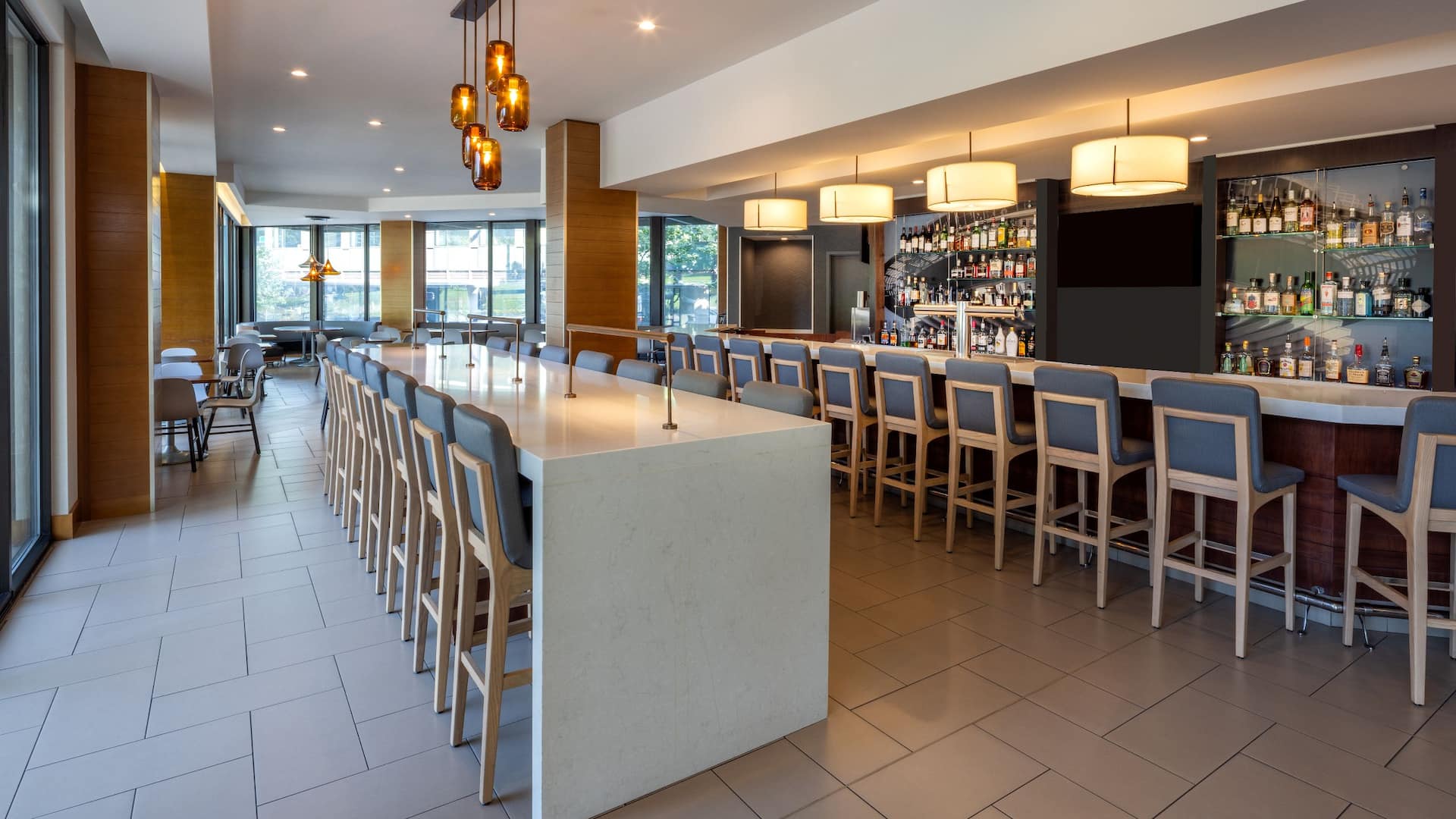 3 of 3 Hyatt House Seattle/Downtown Hbar