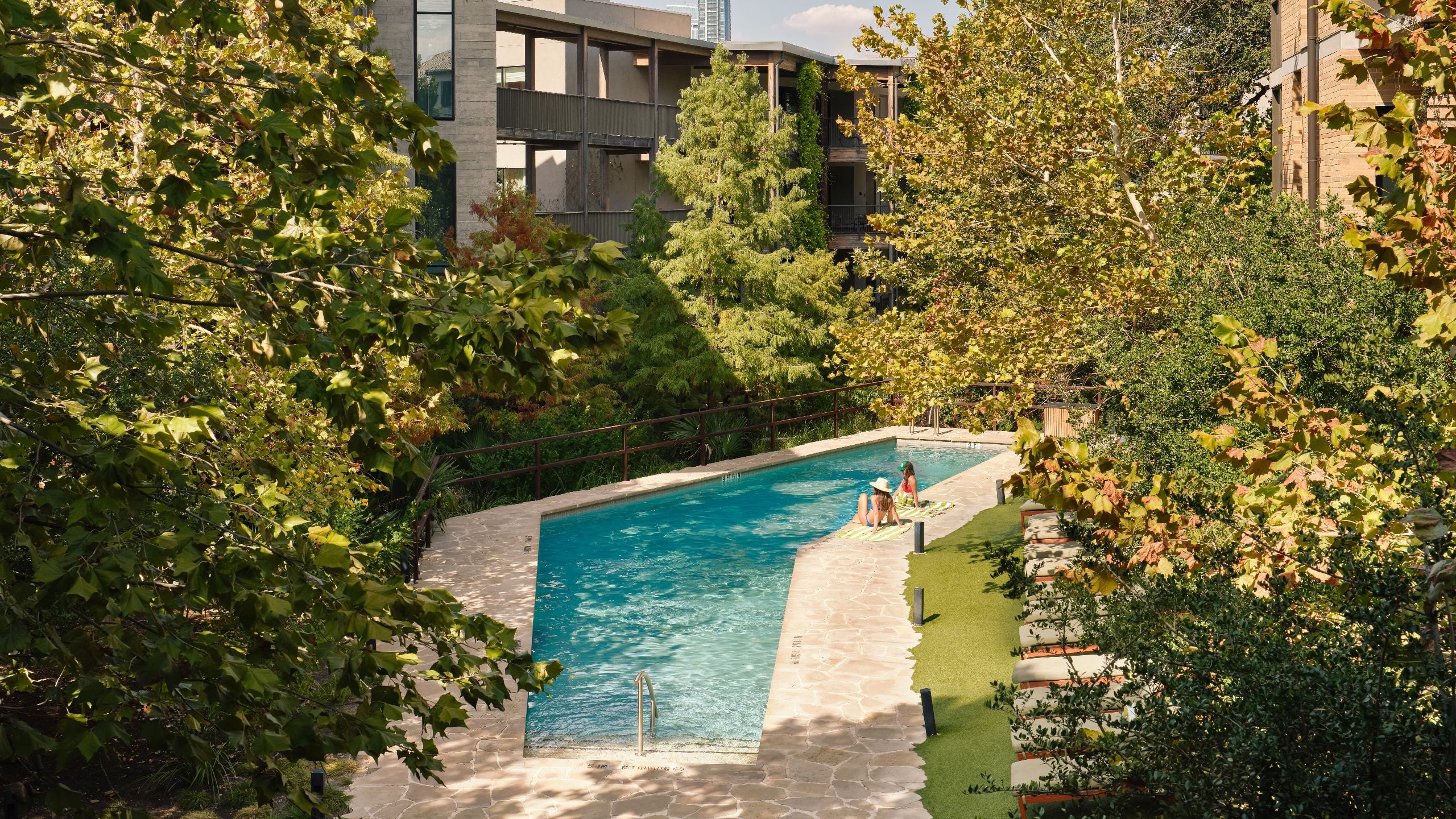 Hotel Magdalena, Bunkhouse Hotels Pool Wide View With Guests