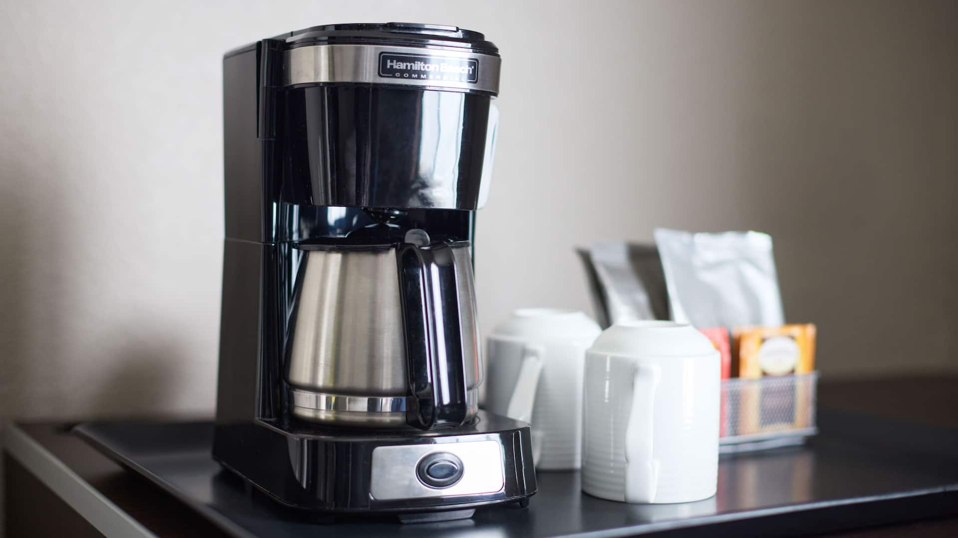 4 de 6 Hyatt House Seattle/Bellevue Guest Room Coffee Experience