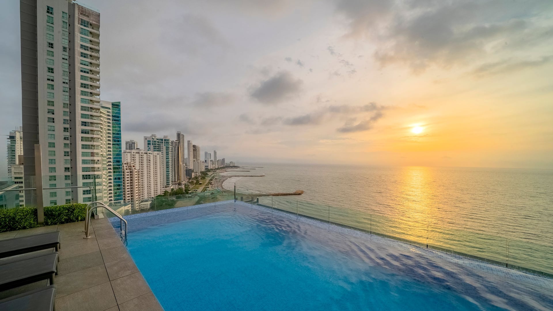 Hyatt Regency Cartagena Guests Areas Pool Sunset
