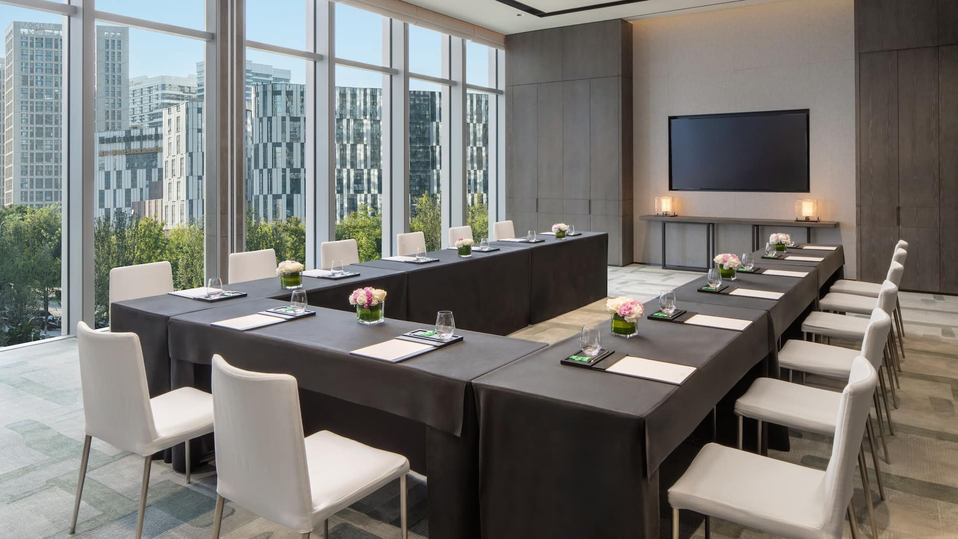 1 of 2 Hyatt Regency Xi'an Chanba Meeting Room