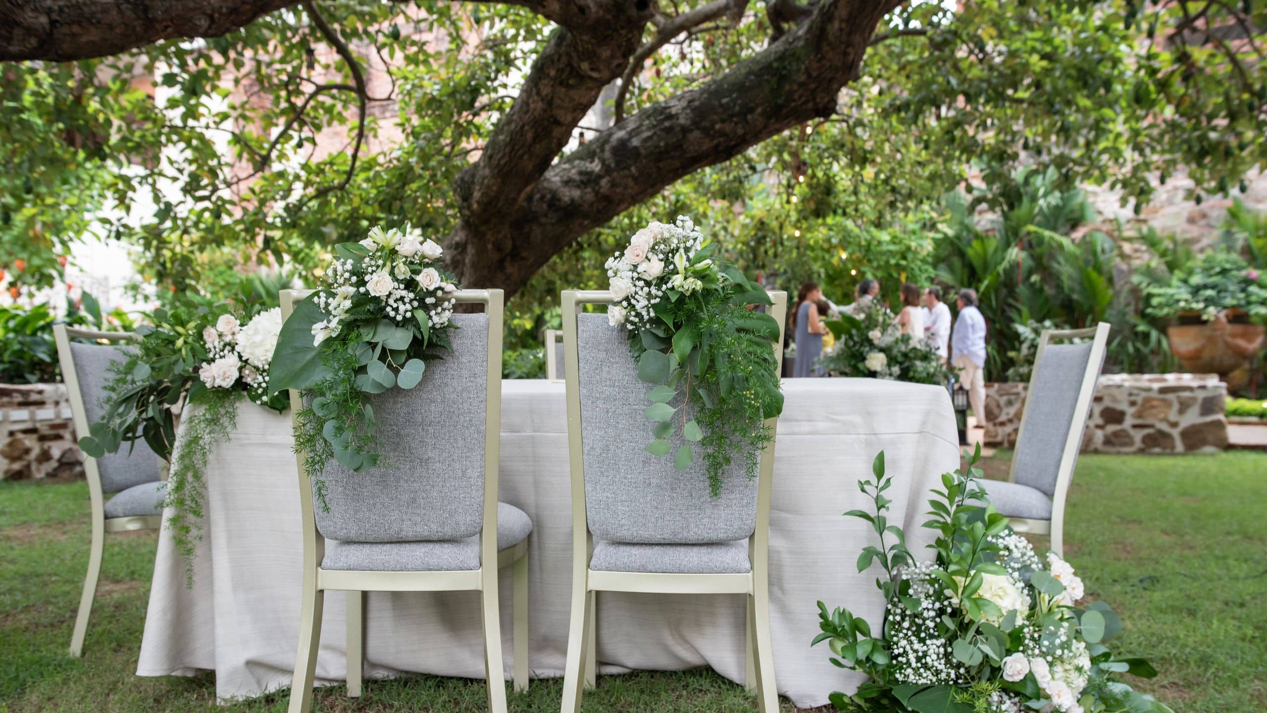 1 of 2 Hotel La Compañía Casco Antiguo Capilla Dining Set Up
