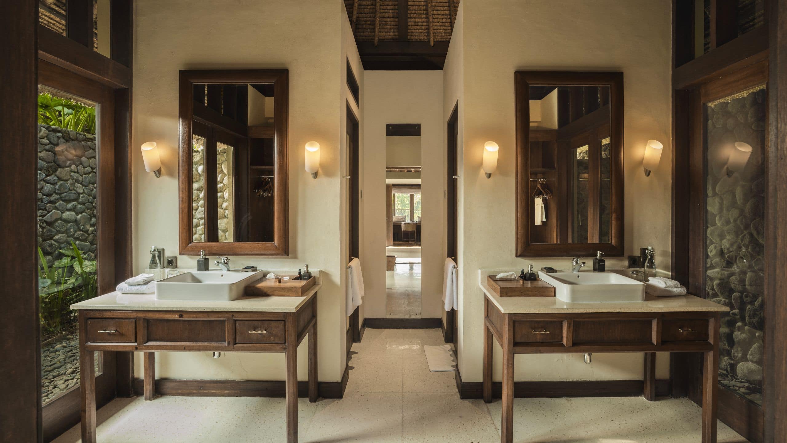 第 2，共 5 Alila Ubud Bathroom Pool Villa