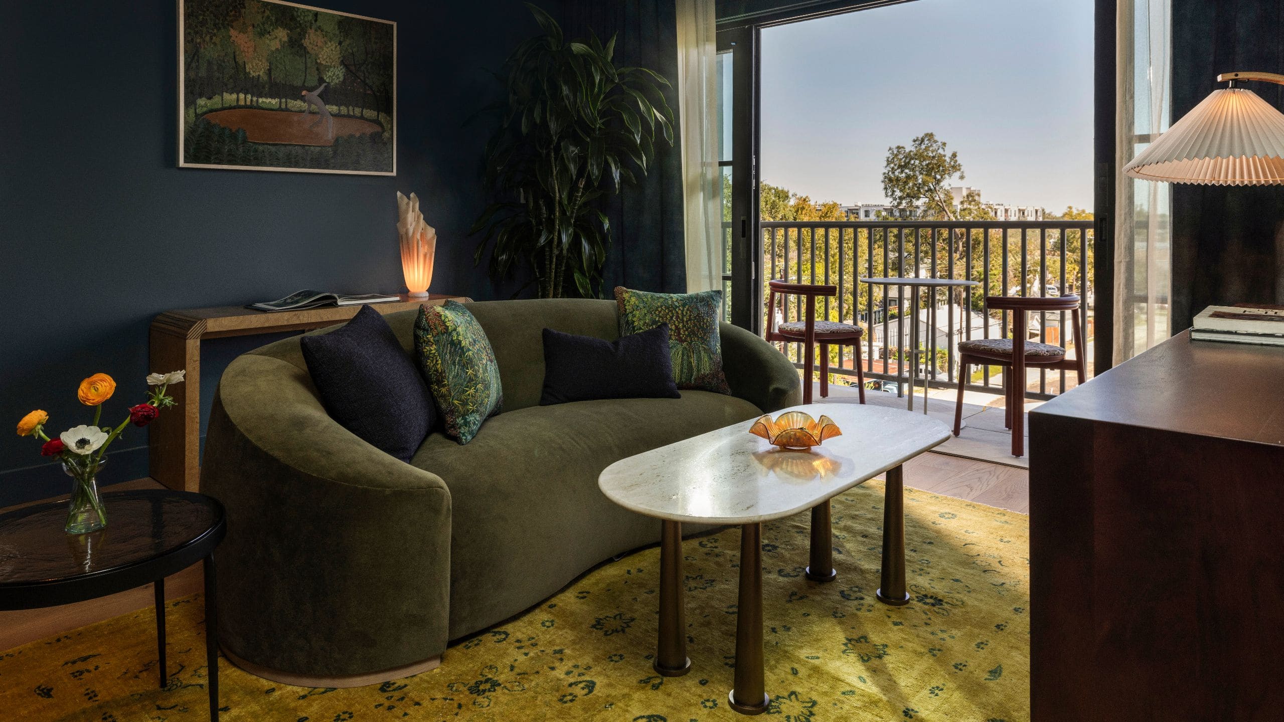 Hotel Daphne Balcony Suite Sitting Area