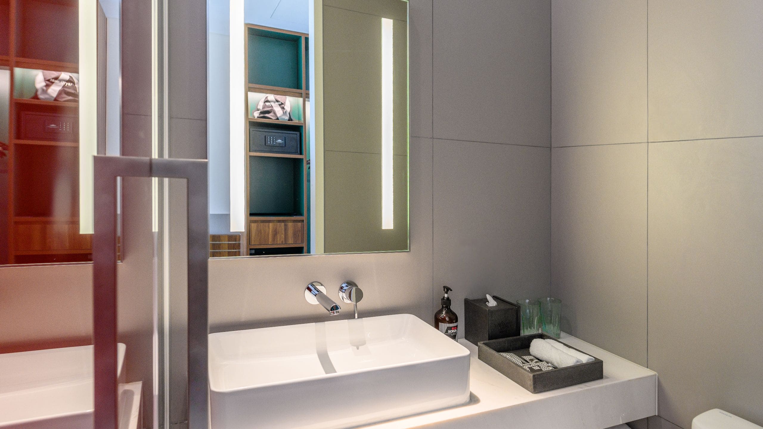 3 of 3 Wink Hotel Tuy Hoa Beach One King Bed City View Deluxe Bathroom Amenities