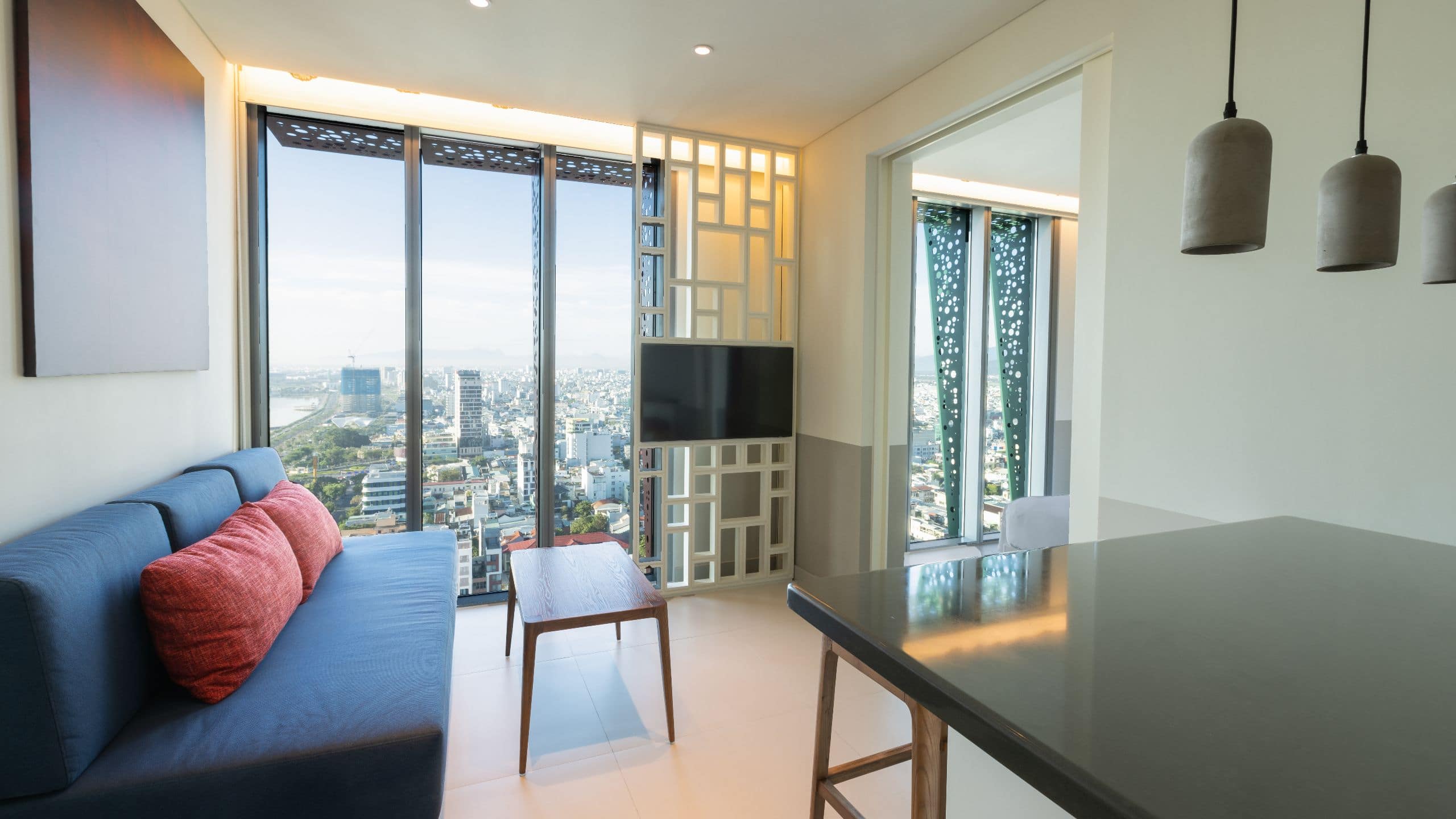 Wink Hotel Danang Centre One King Bed Suite City View Living Room