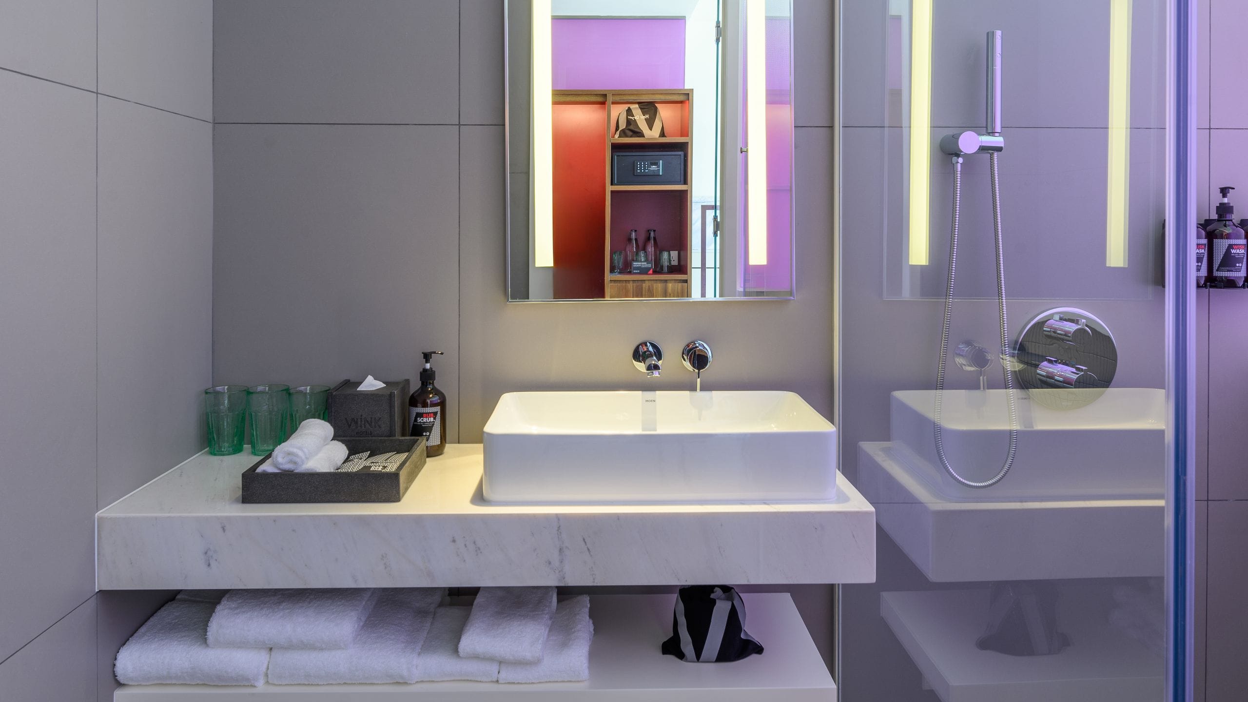 3 of 3 Wink Hotel Danang Riverside Two Twin Beds Suite River View Bathroom